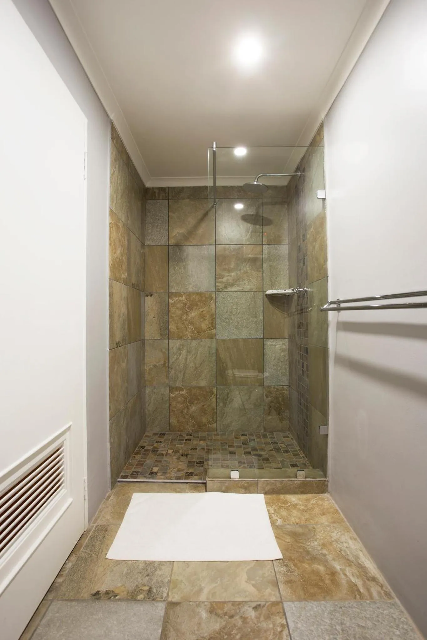 Bathroom in Merry Pebbles Resort