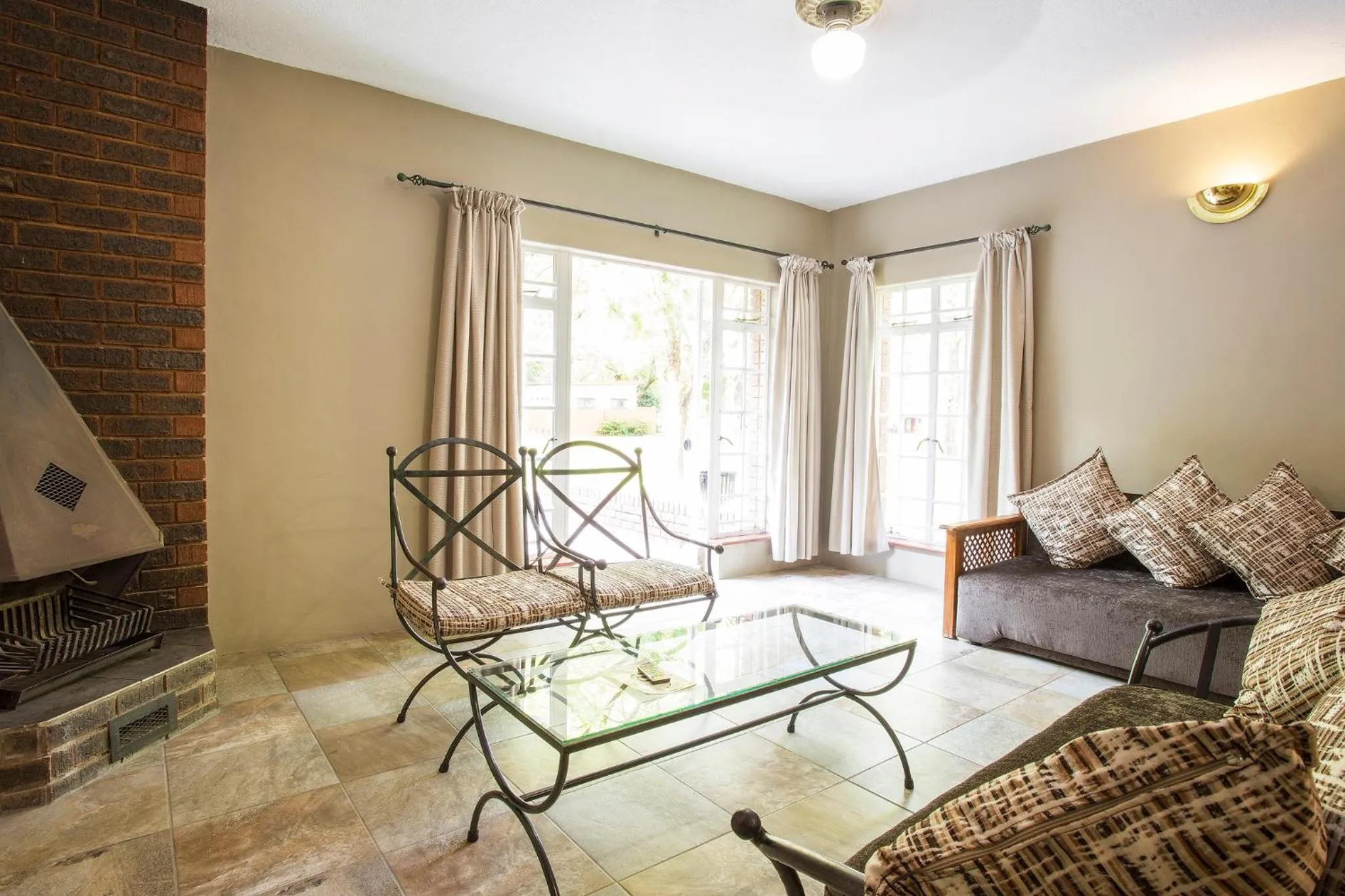 Living room in Merry Pebbles Resort