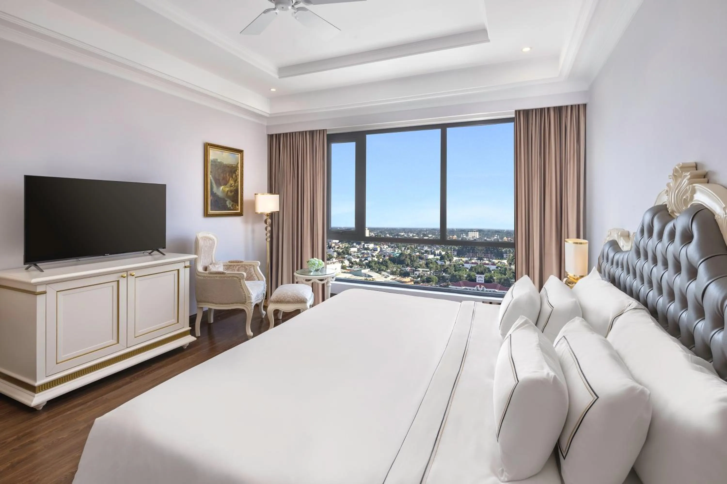 City view, Bed in Melia Vinpearl Tay Ninh