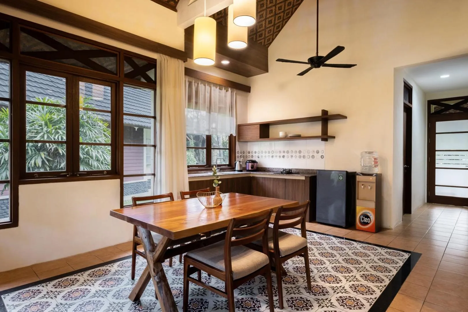 Dining area in Mutiara Carita Cottages