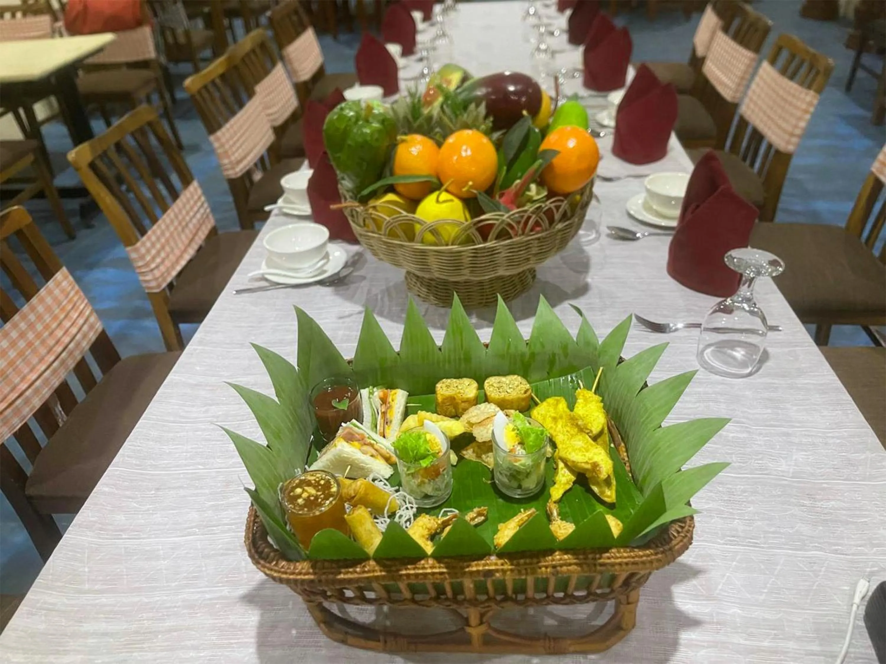 Food in Cheata Residence