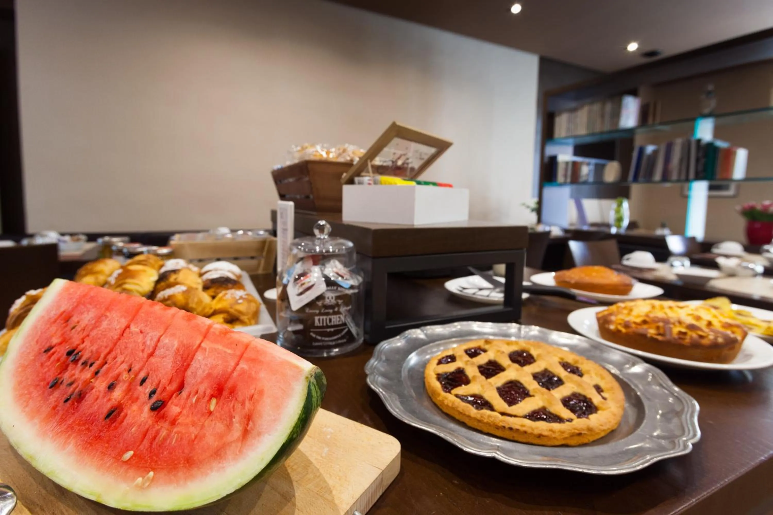 Buffet breakfast in Cuneo Hotel