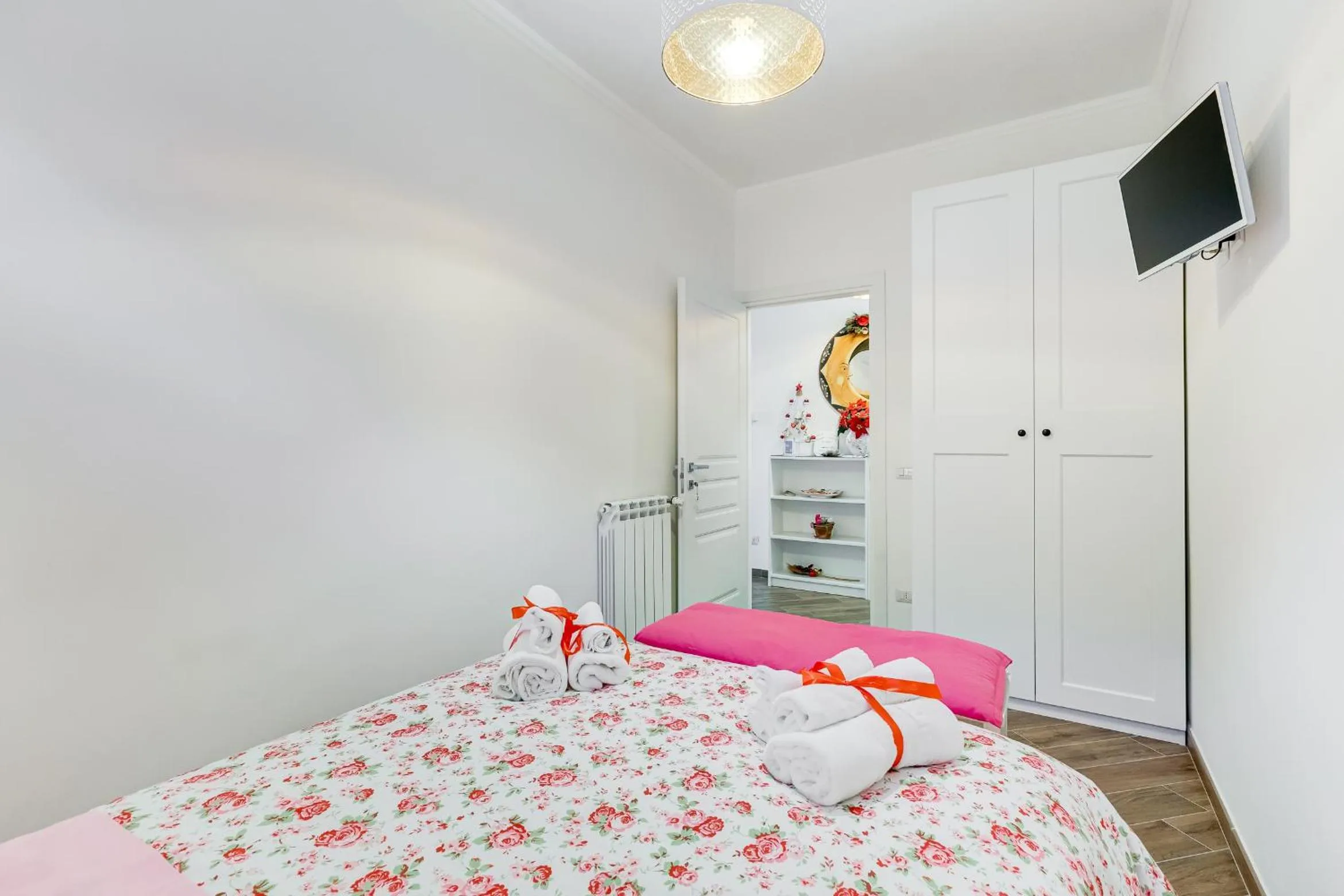 Photo of the whole room, Bed in Alloggio turistico Giuly ID 3807