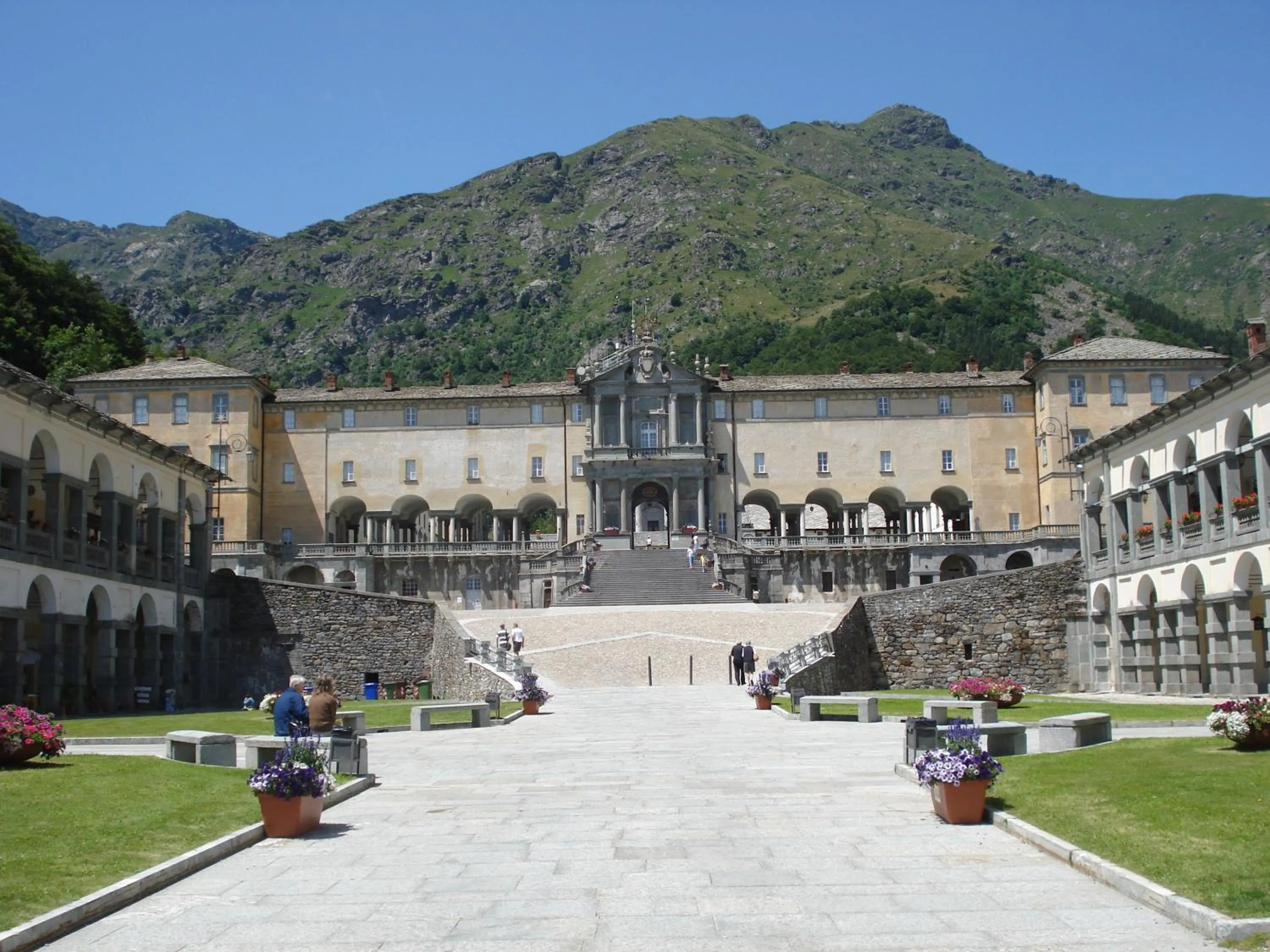 Property building in Santuario di Oropa