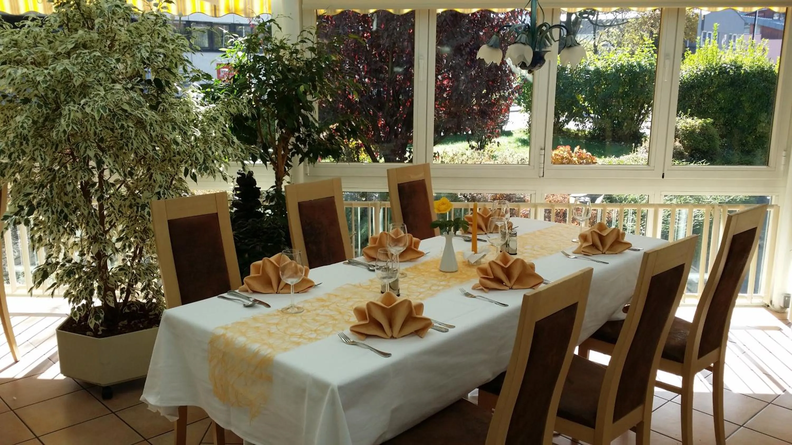 Restaurant/places to eat in Dolomitenhotel Lienz