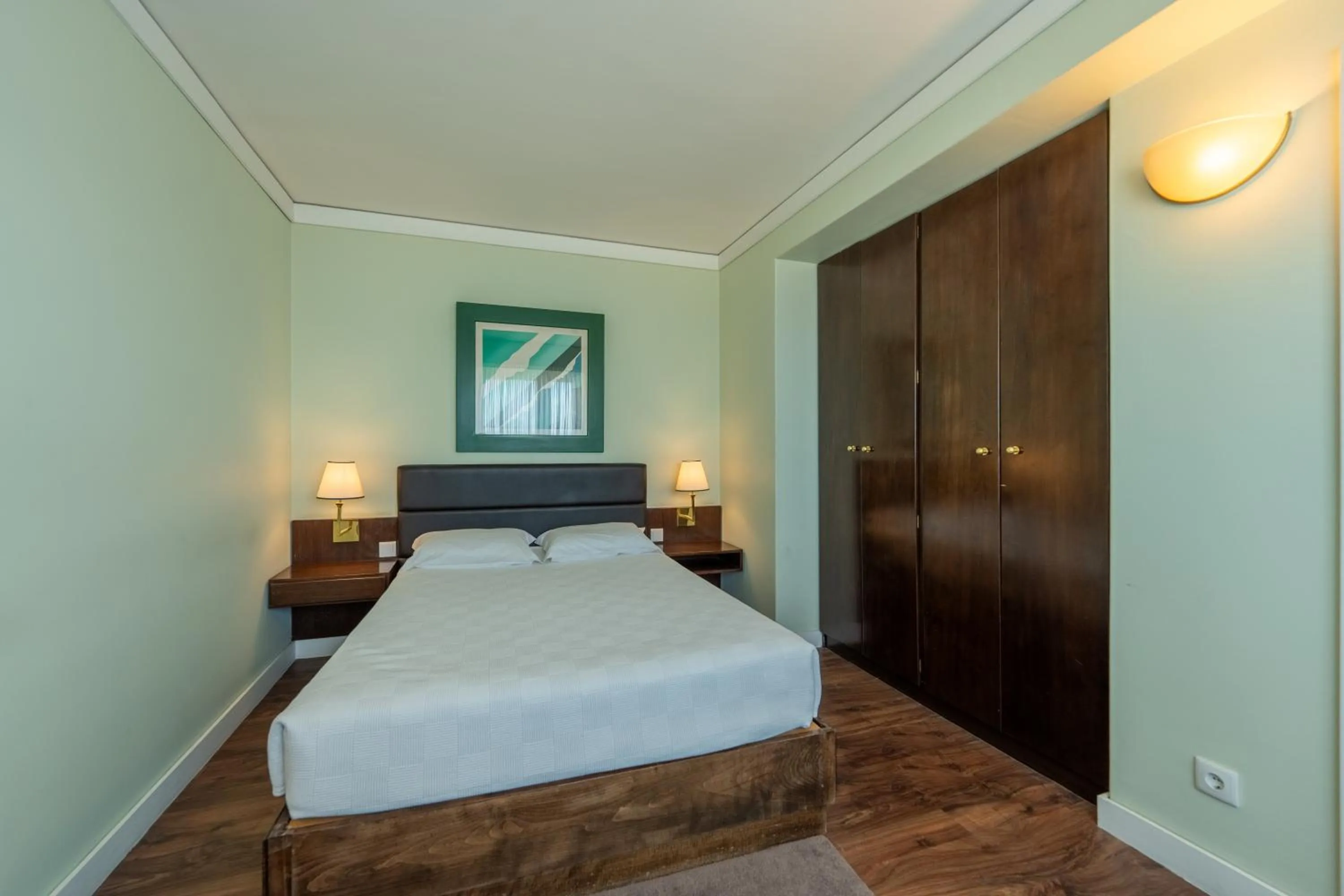 Bedroom, Bed in Hotel Apartamento Solverde