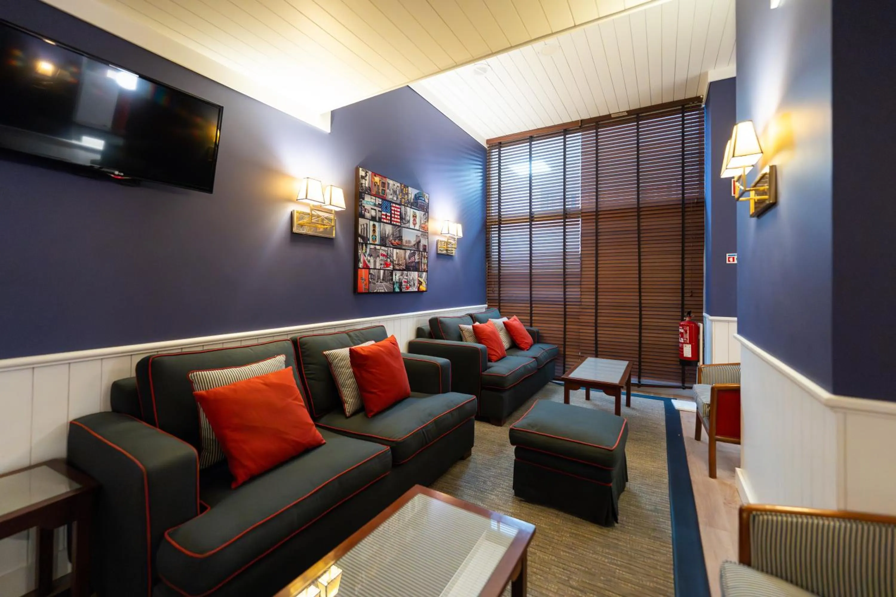 Lounge or bar in Hotel Apartamento Solverde