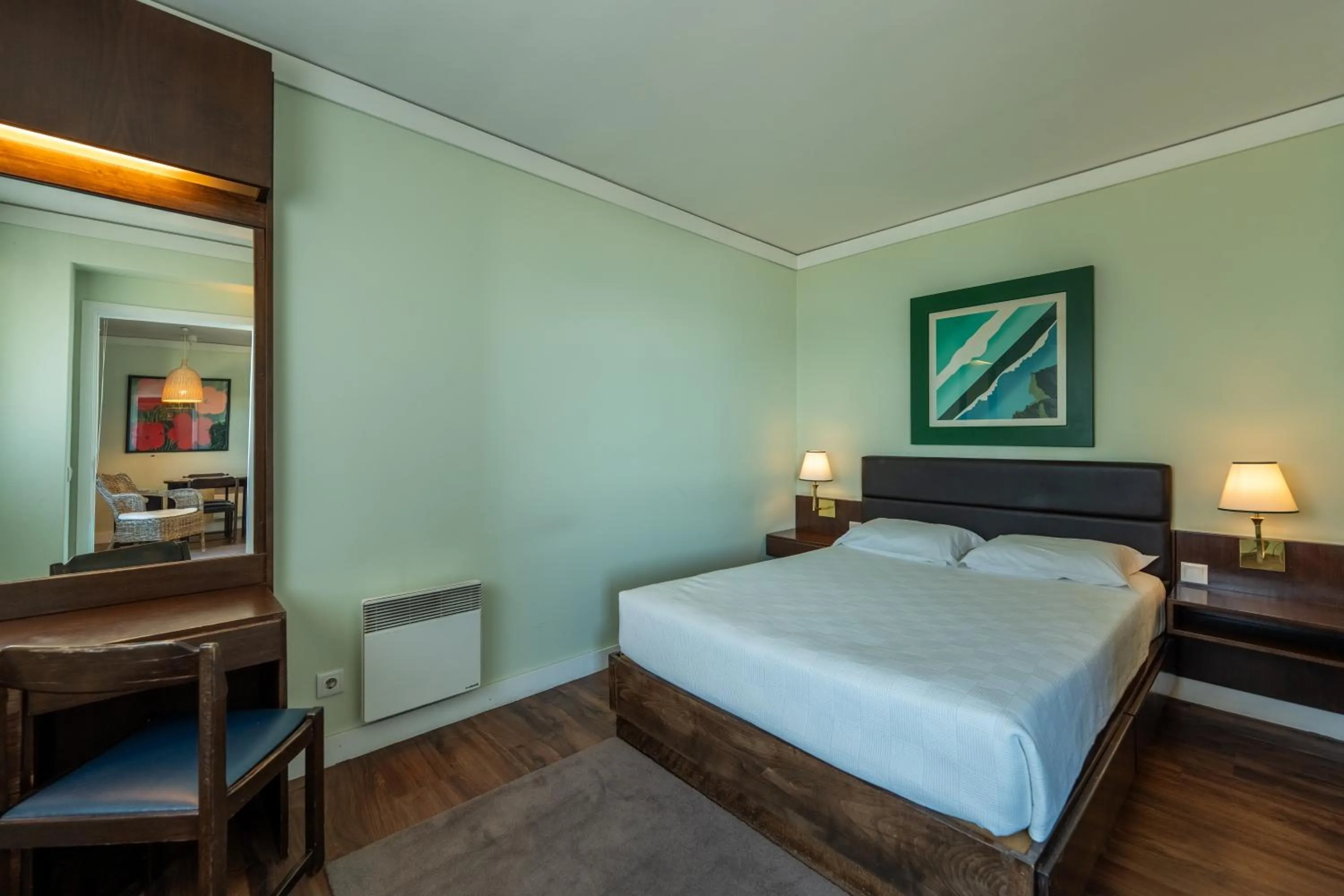 Bedroom, Bed in Hotel Apartamento Solverde