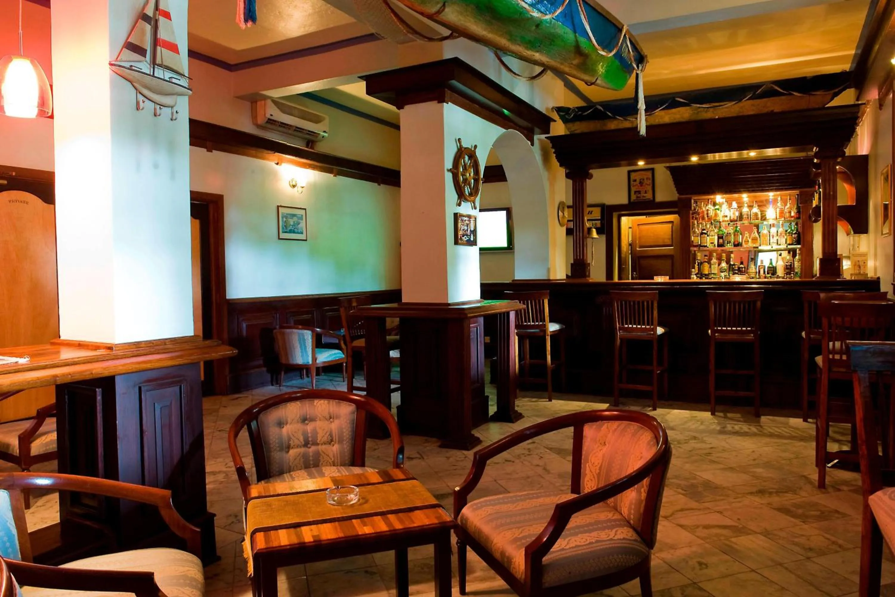 Lounge or bar in Protea Hotel by Marriott Dar es Salaam Courtyard