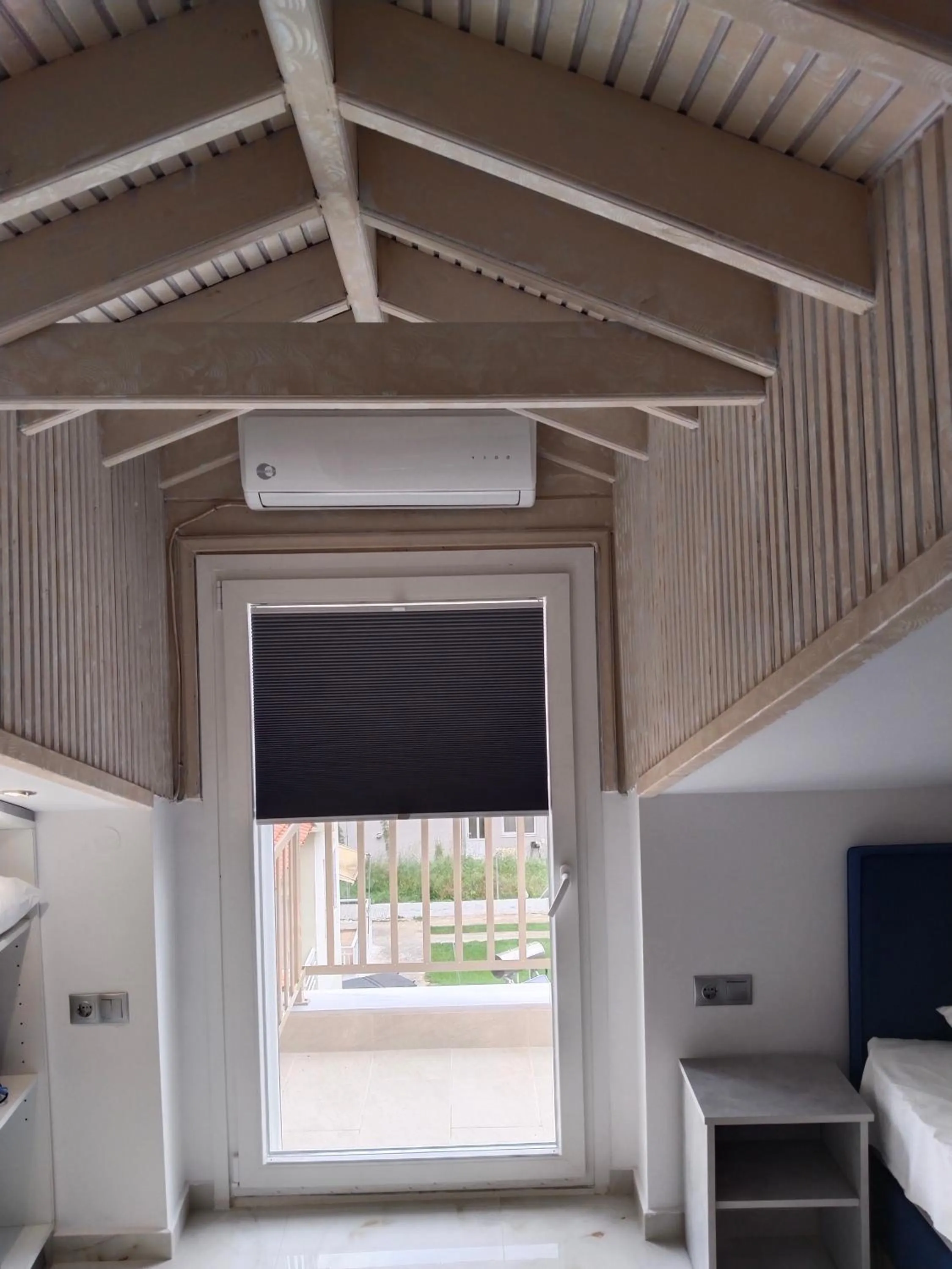 air conditioner in Hotel Almira