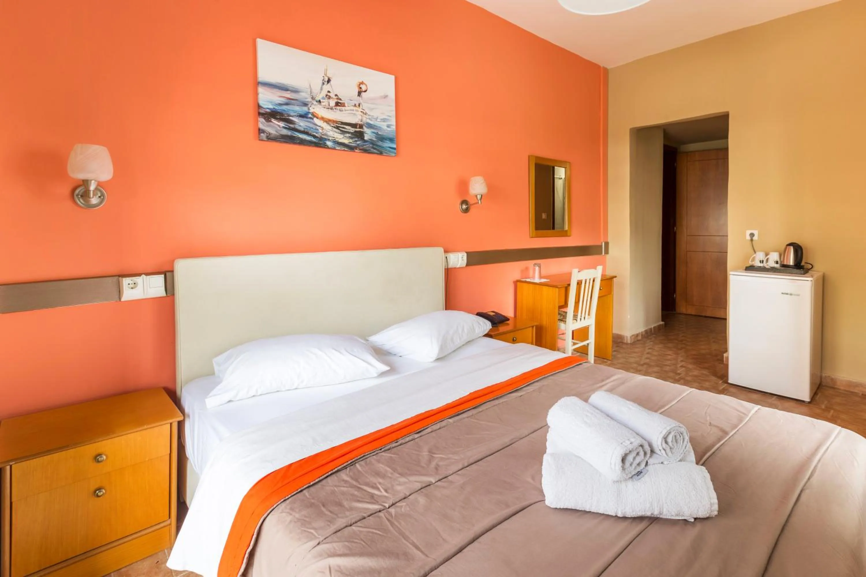 Balcony/Terrace, Bed in Hotel Almira