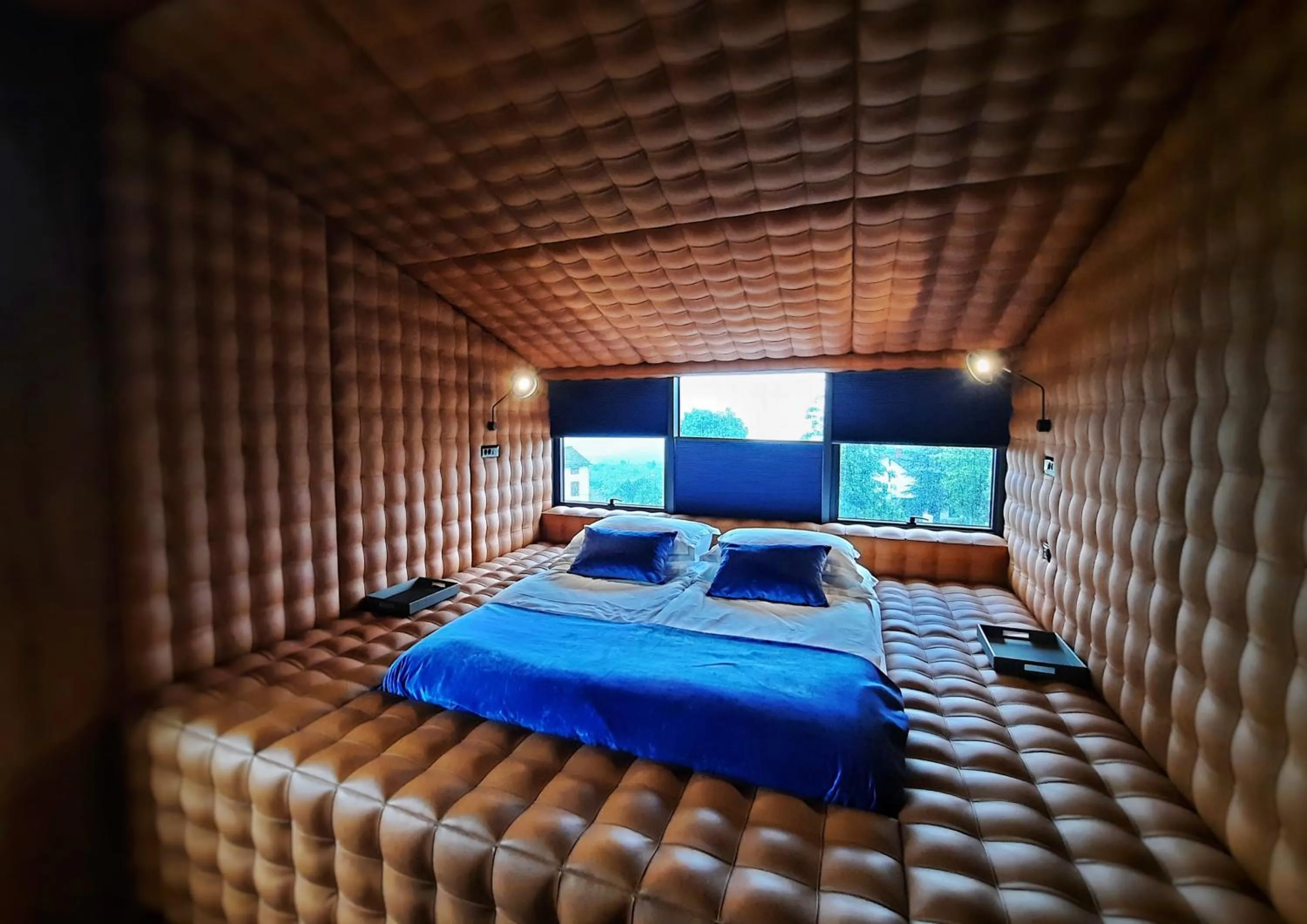 Bedroom, Bed in Winery & Design hotel ROXANICH