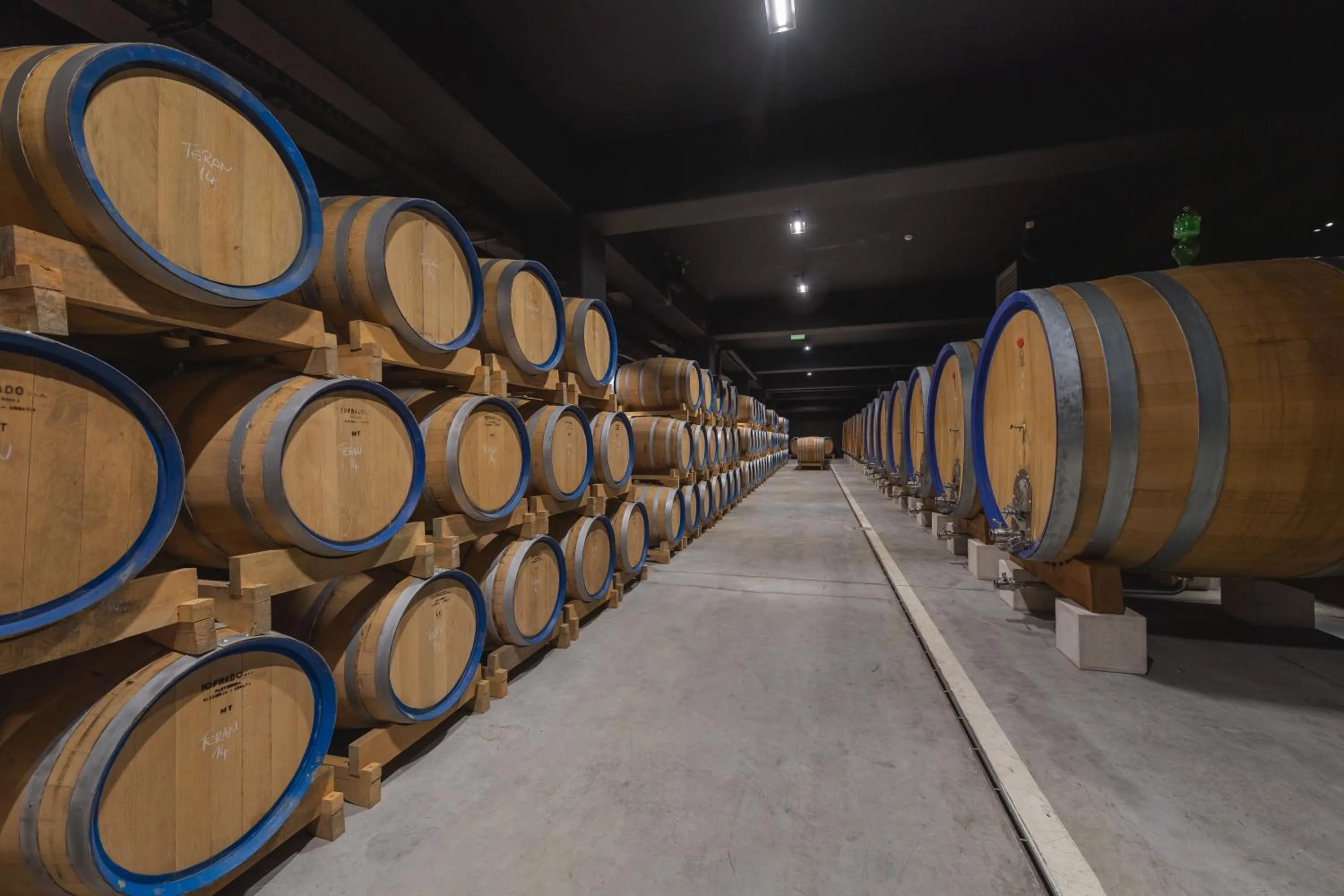 Property building in Winery & Design hotel ROXANICH