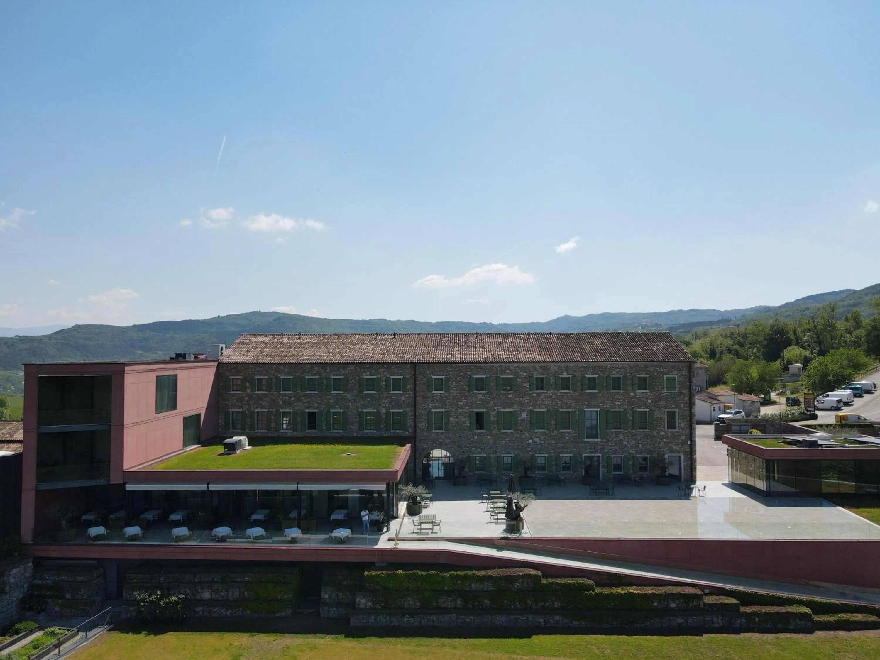 Property building in Winery & Design hotel ROXANICH