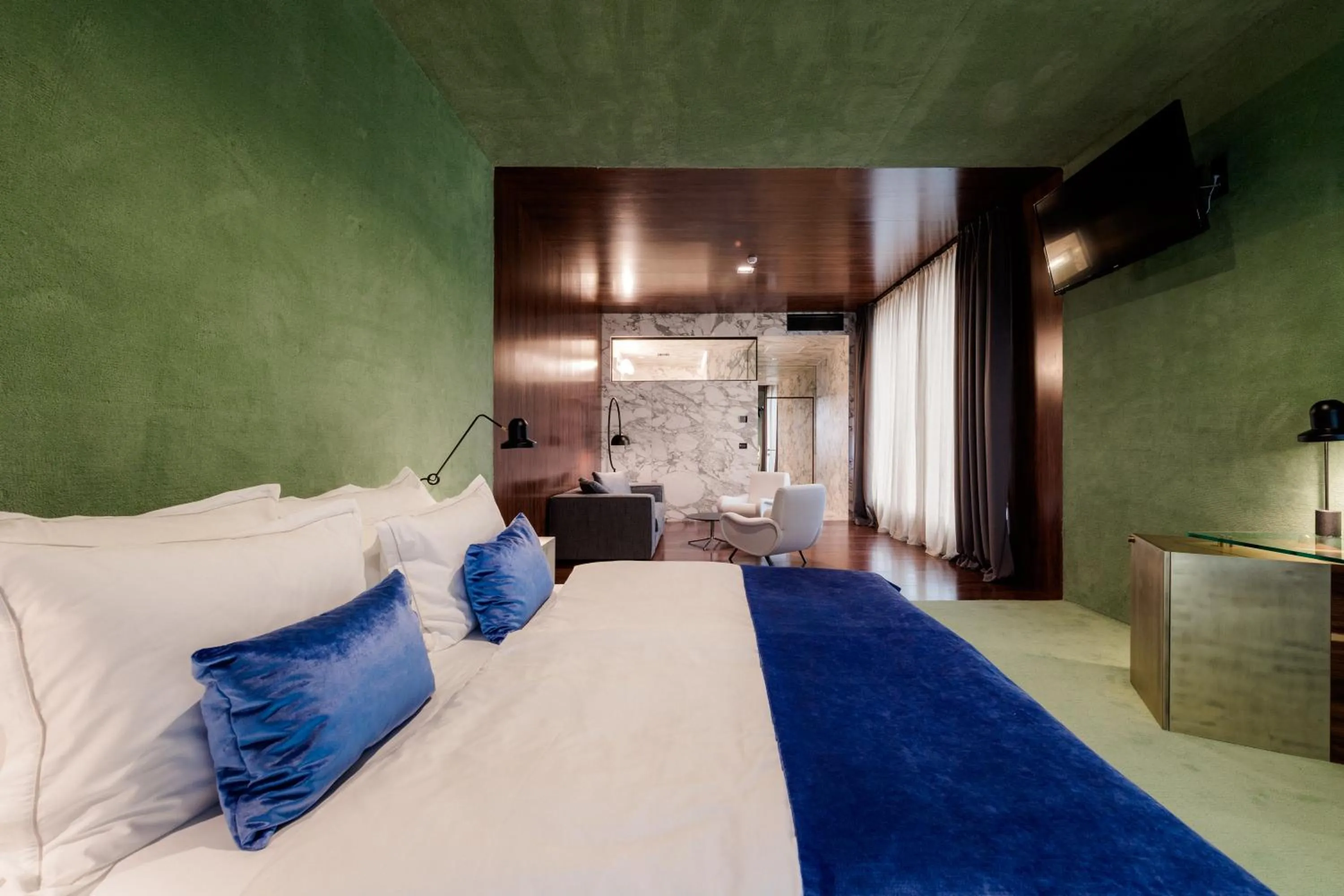 Bed in Winery & Design hotel ROXANICH