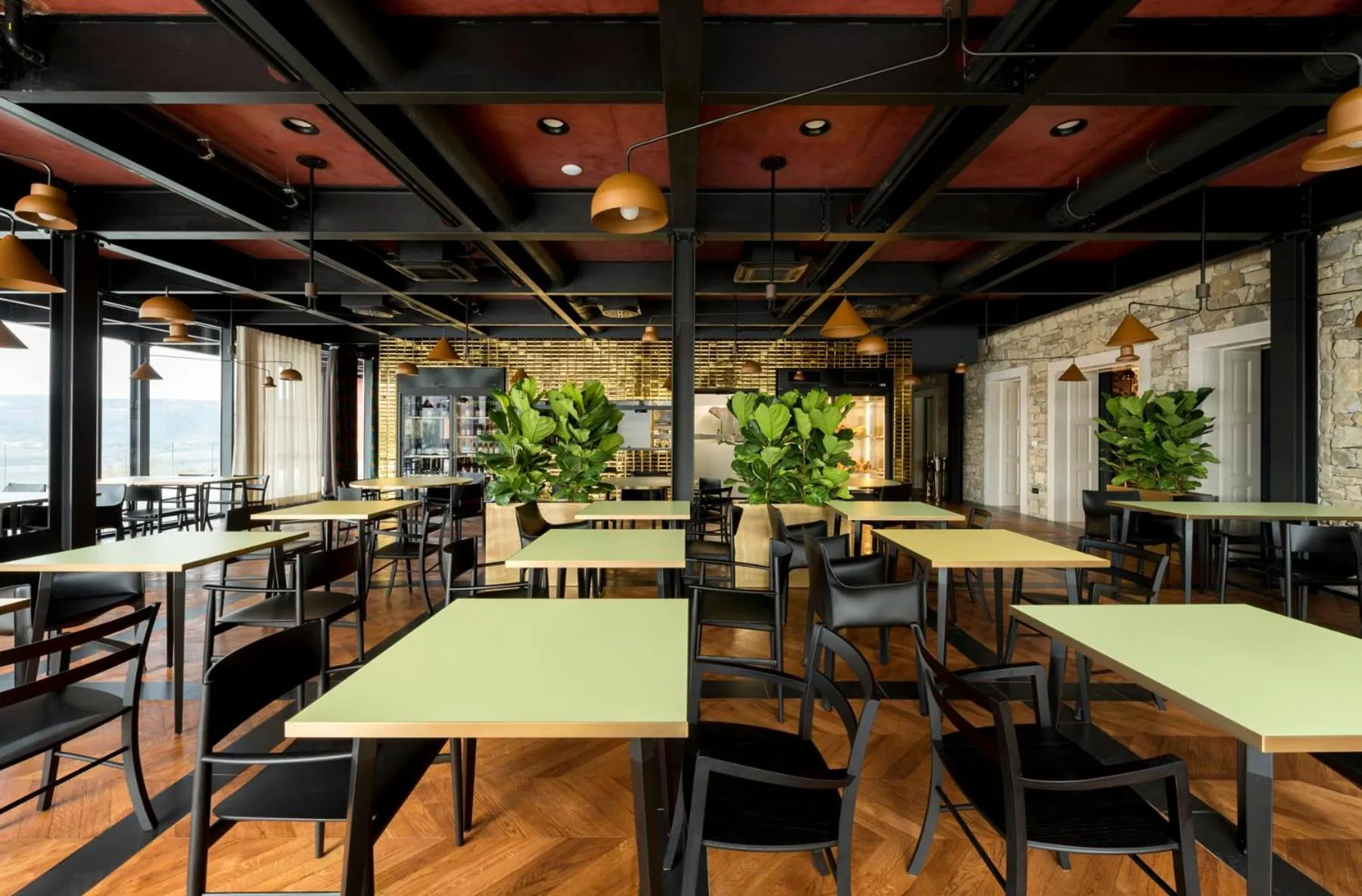 Restaurant/places to eat in Winery & Design hotel ROXANICH