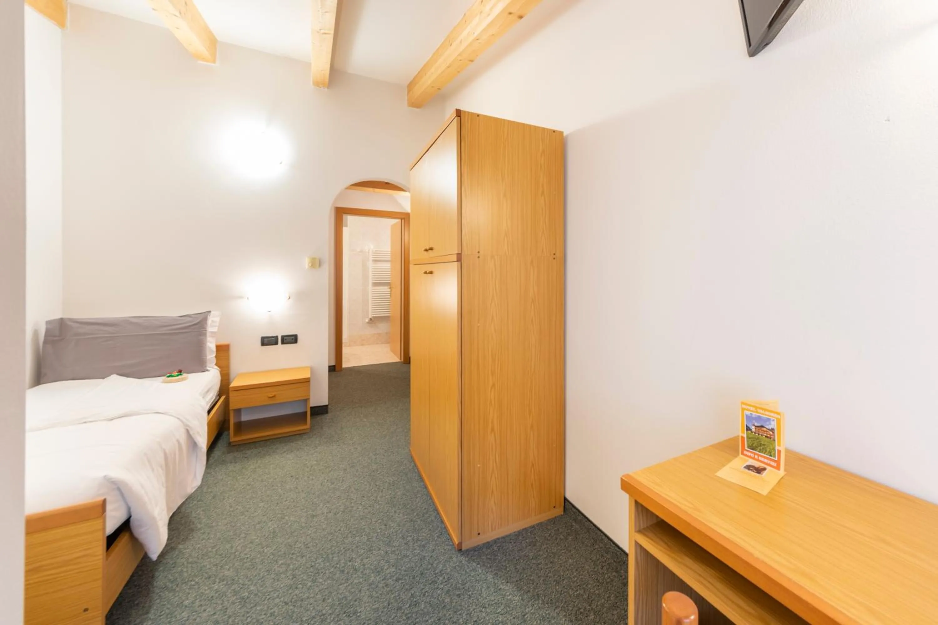 Bedroom, Bed in Hotel Valsorda