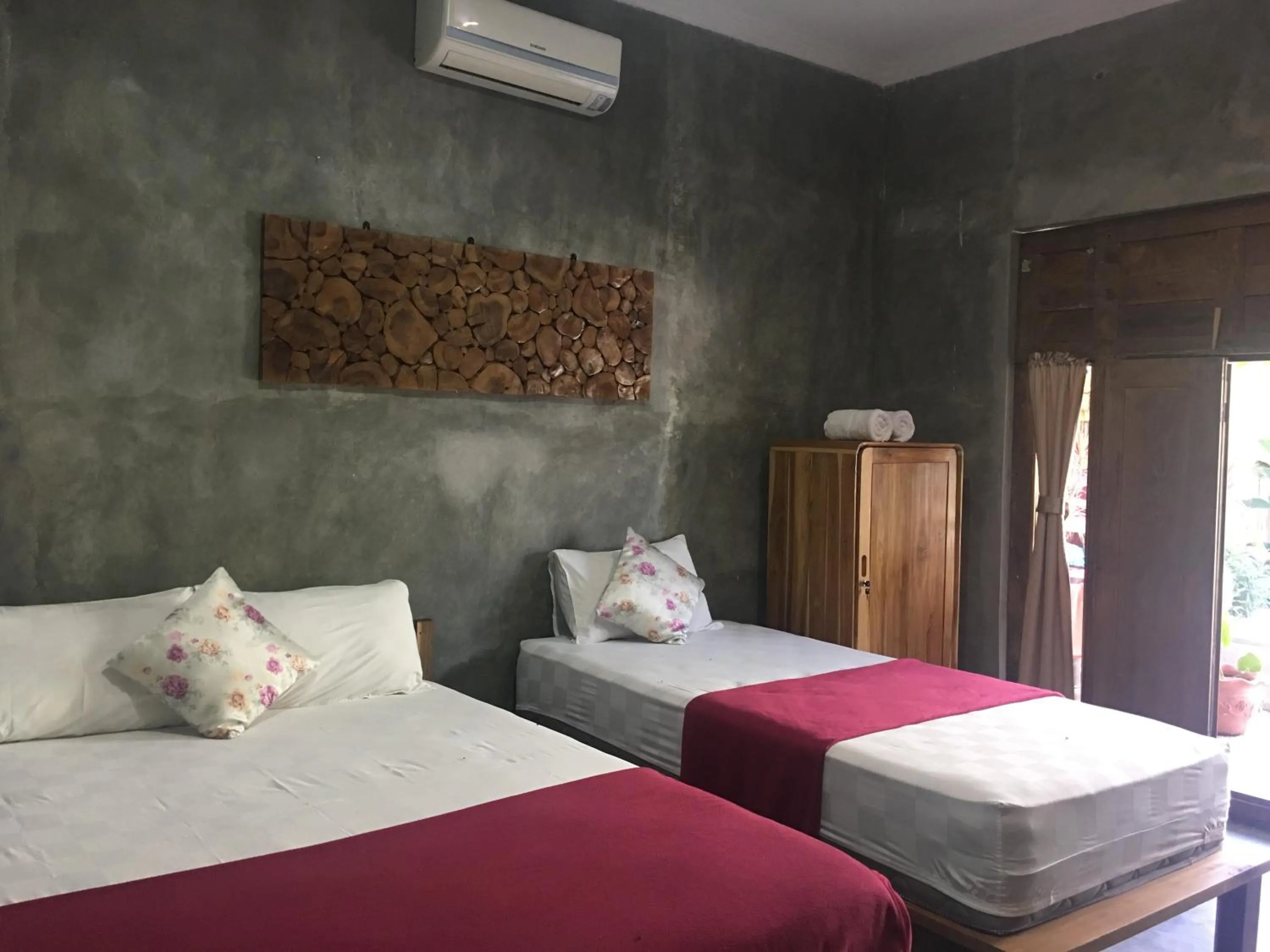 Bed in Watukarung Ristu Homestay