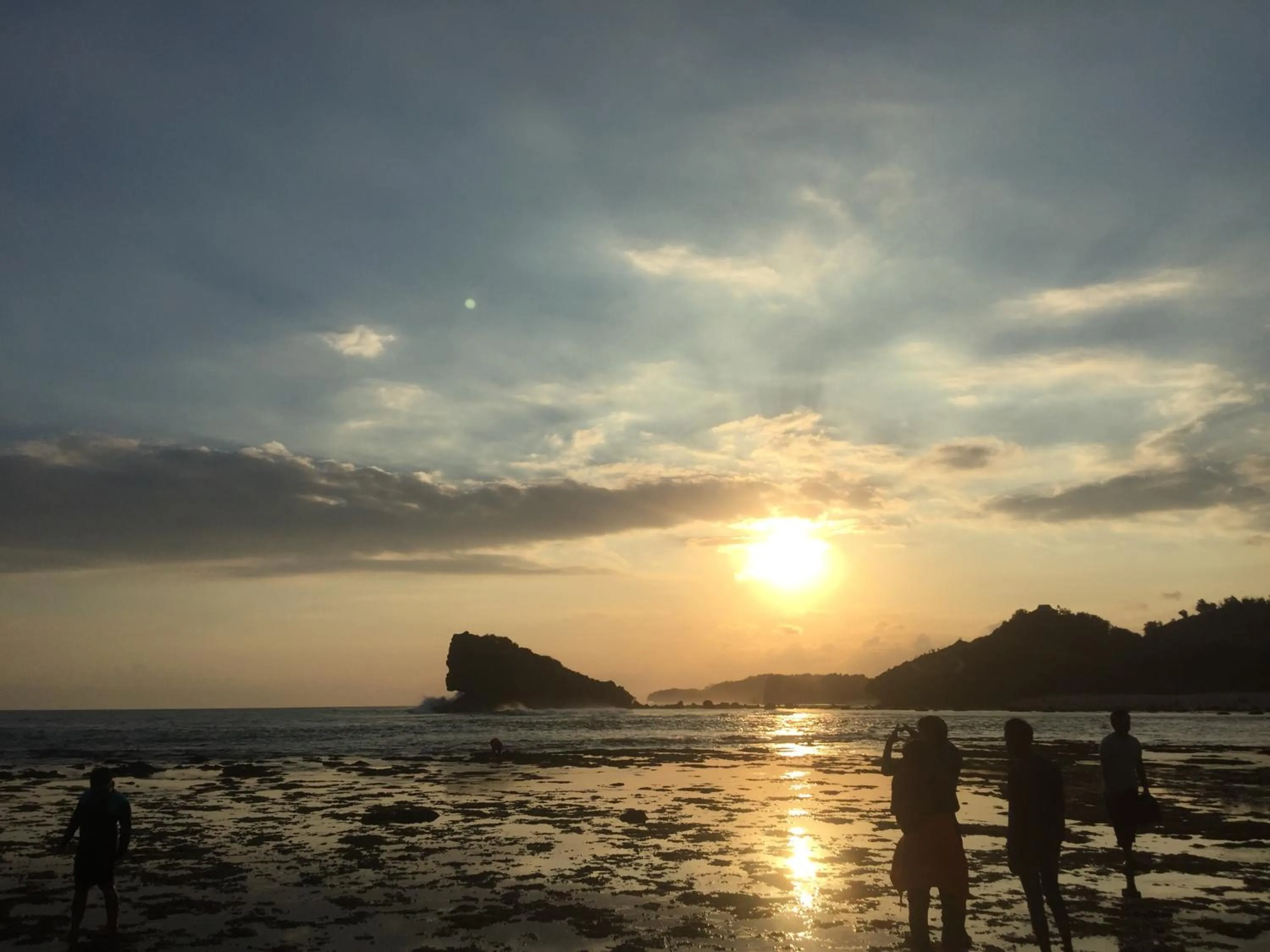 Sunset in Watukarung Ristu Homestay