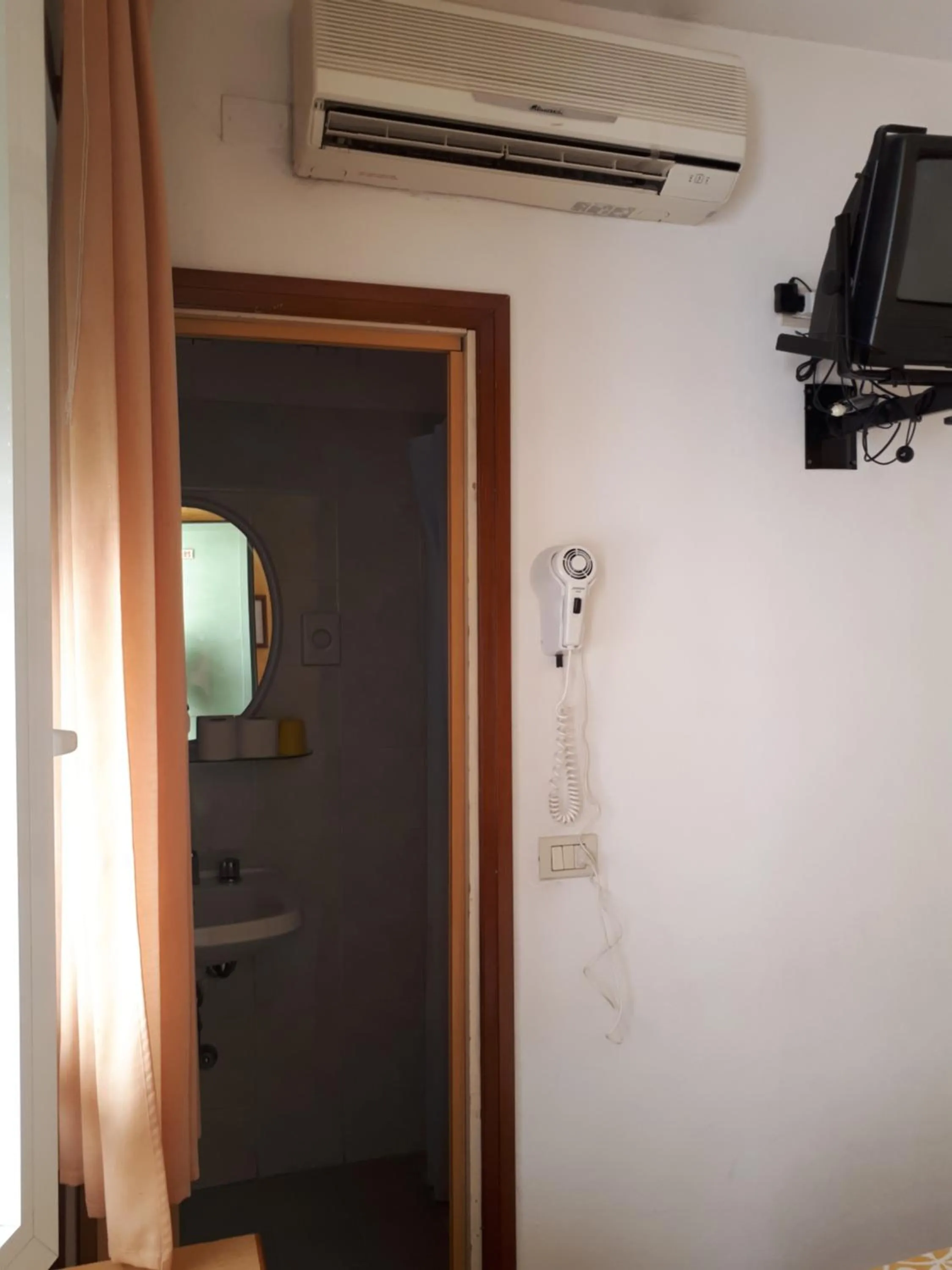 TV and multimedia in Hotel Ottavia