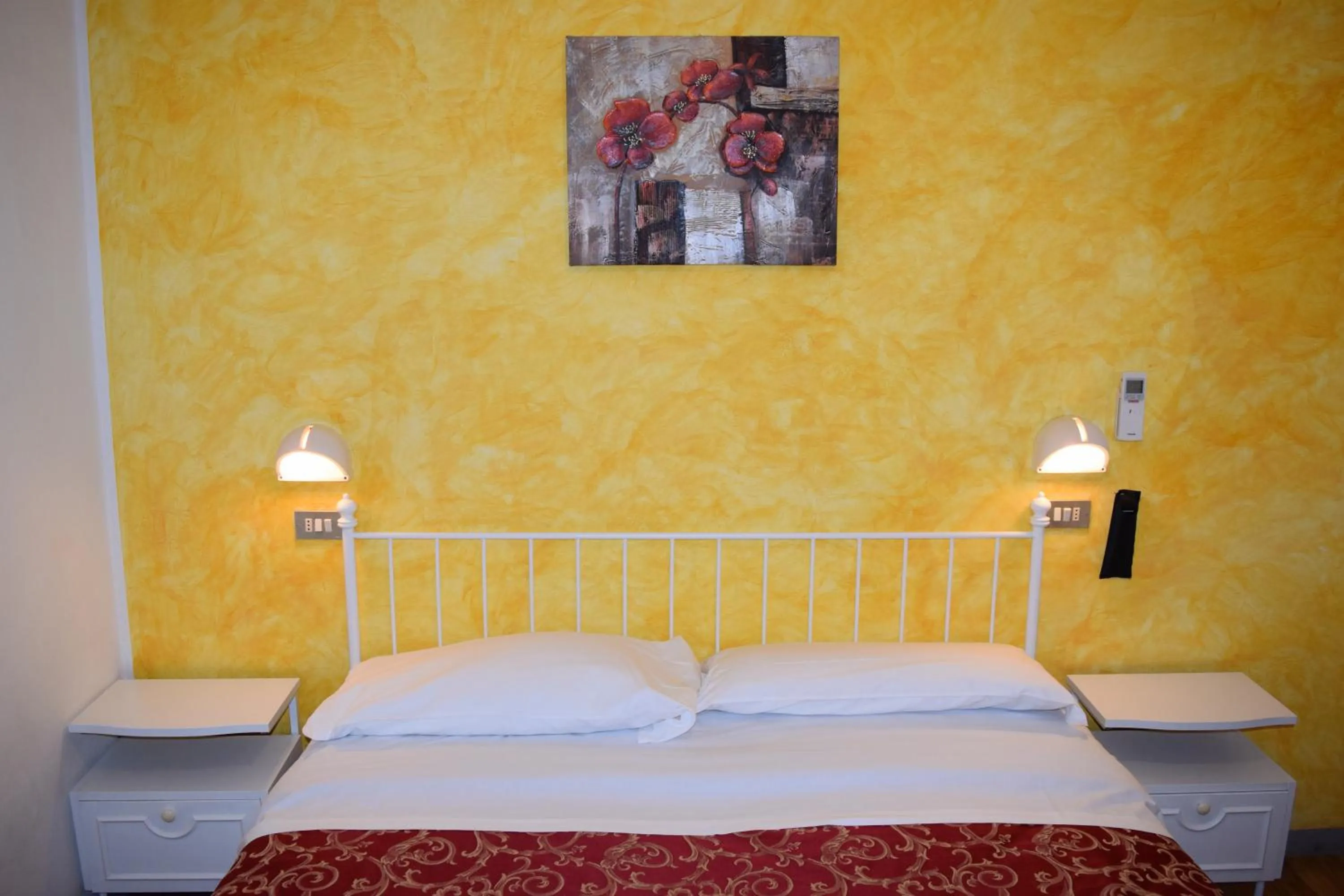 Bed in Hotel Ottavia