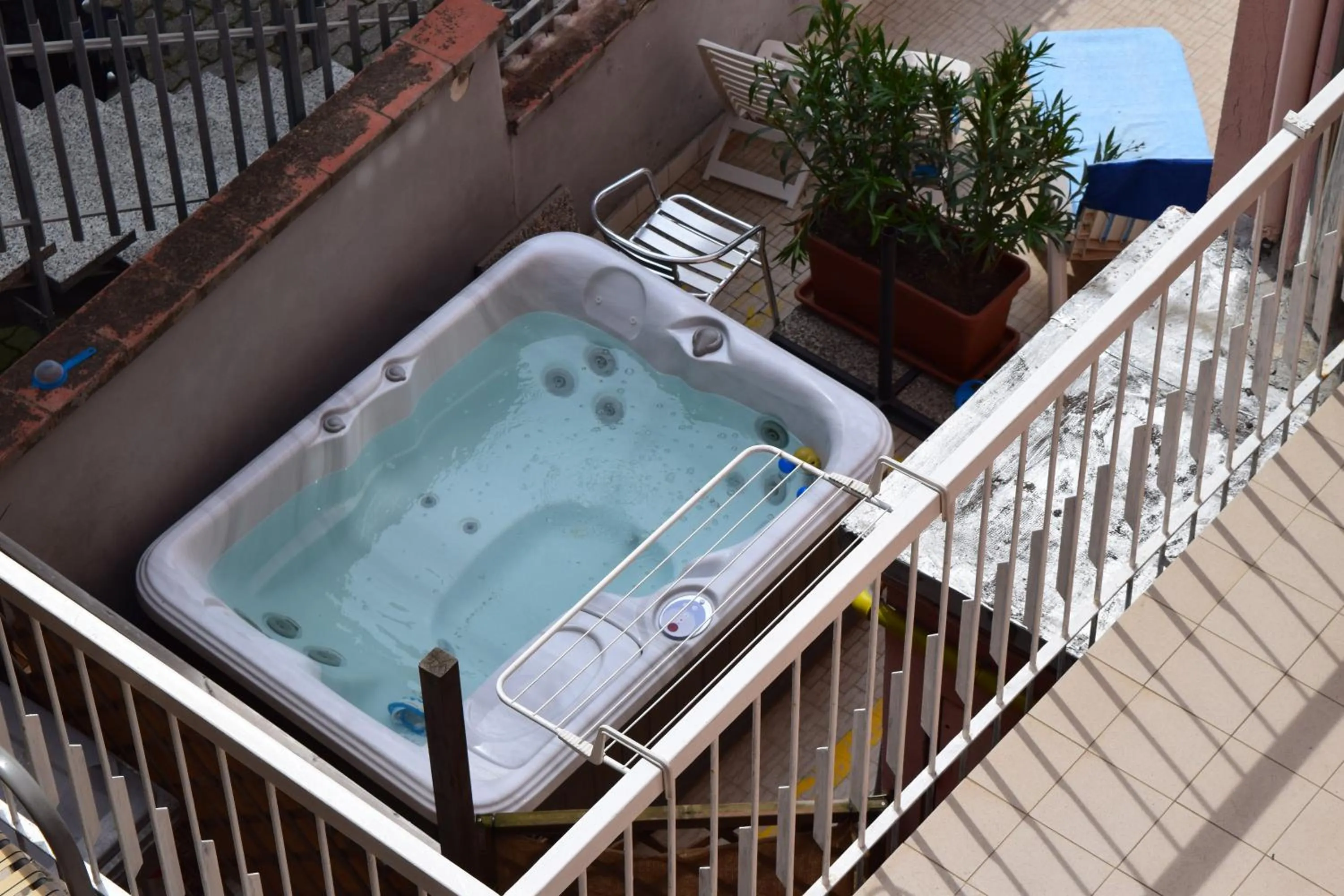 Hot Tub in Hotel Ottavia