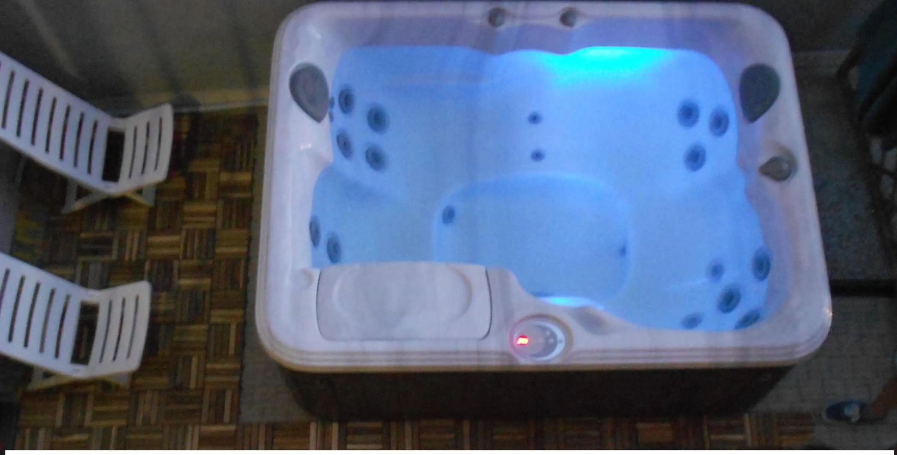 Hot Tub in Hotel Ottavia