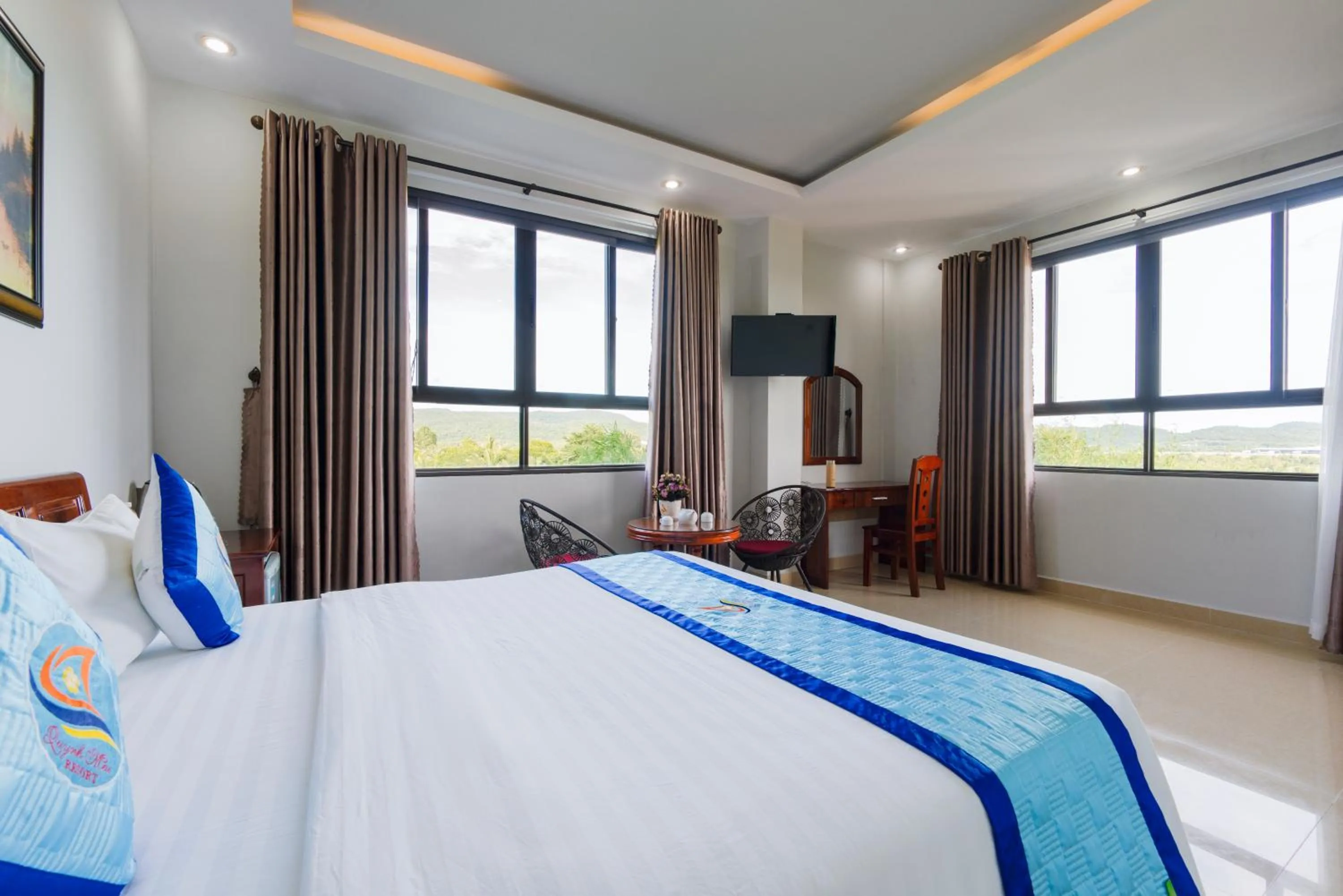 Bed in Quynh Mai Resort