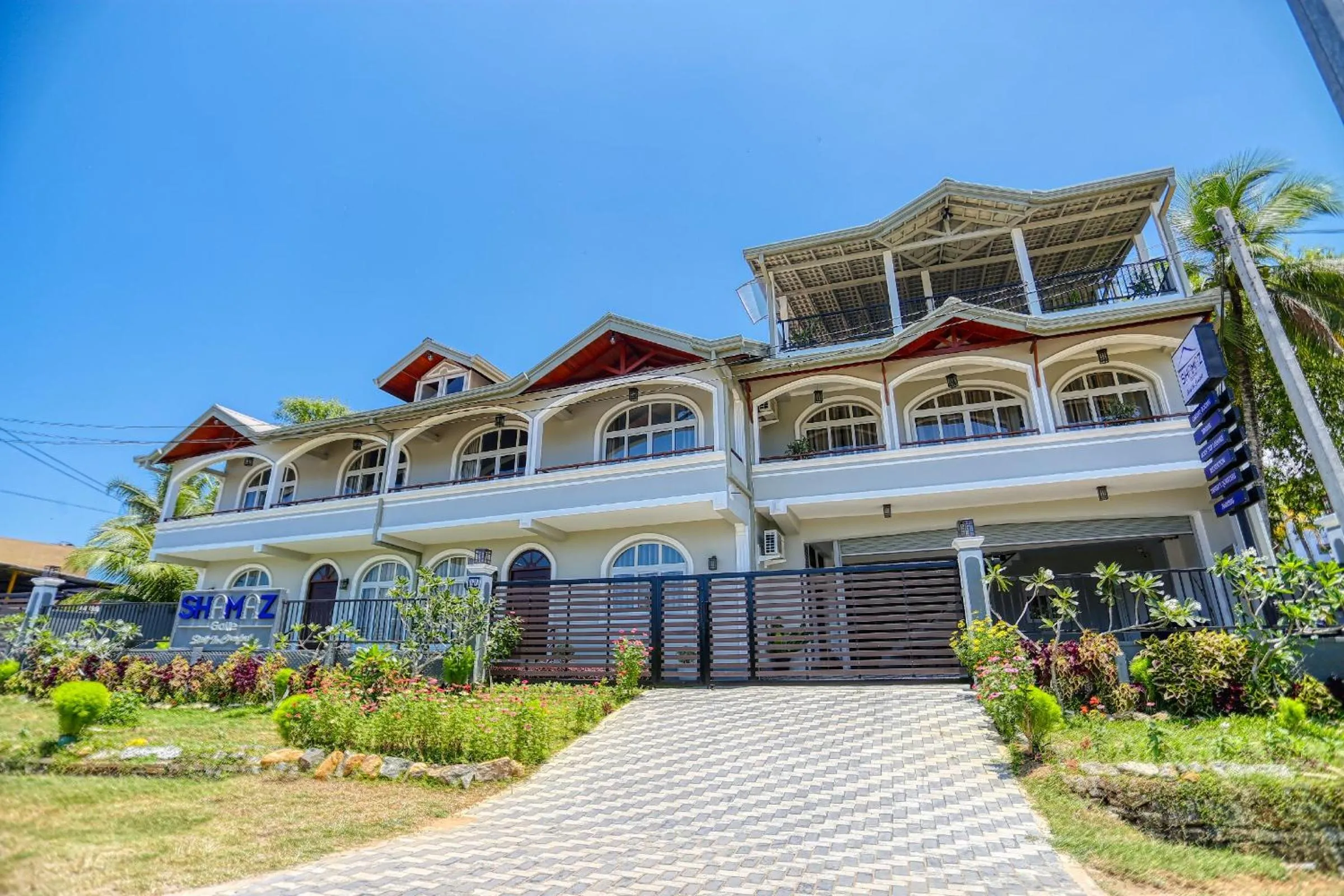 Property building in Shamaz Galle