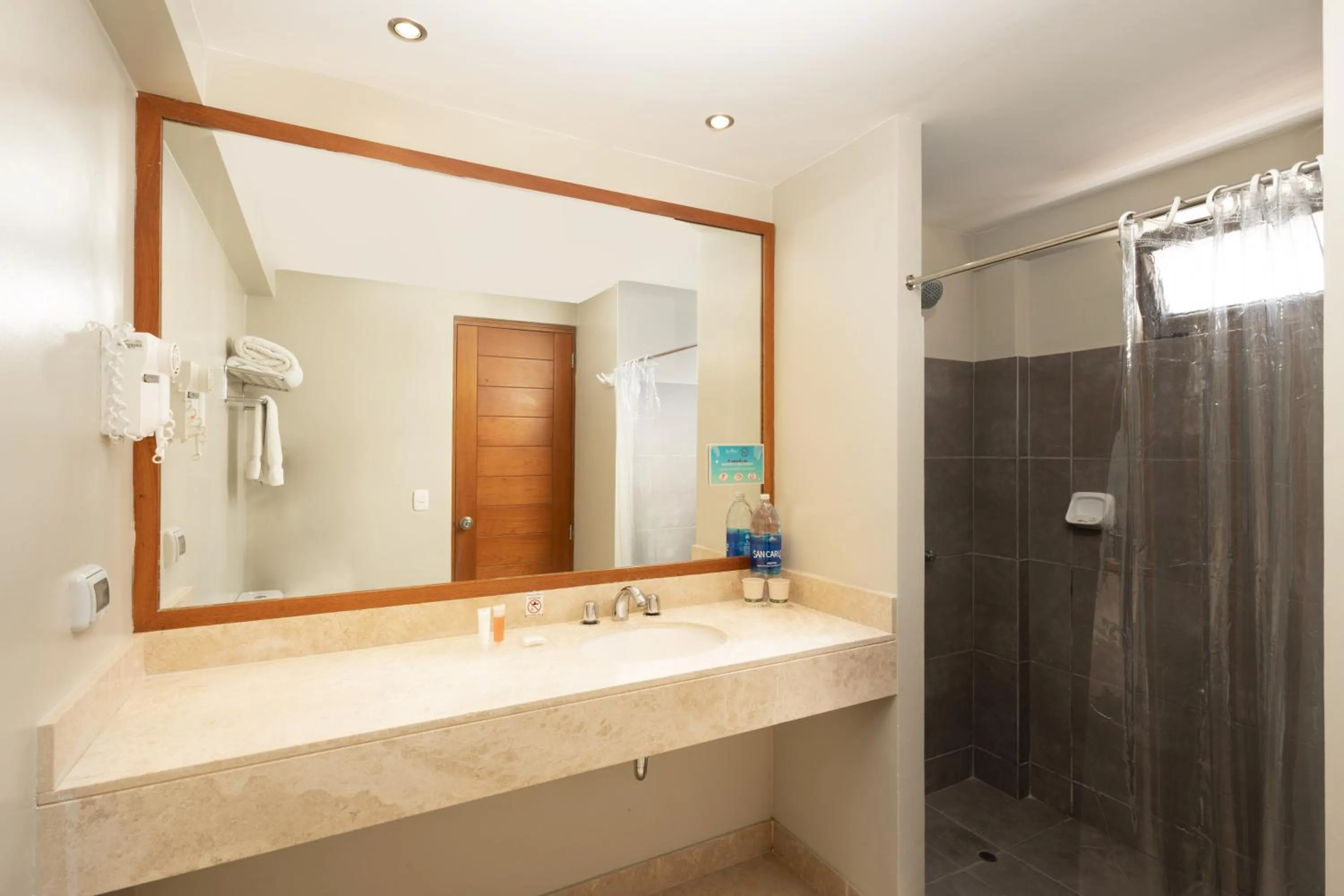 Shower in Royal Decameron Punta Sal - ALL INCLUSIVE