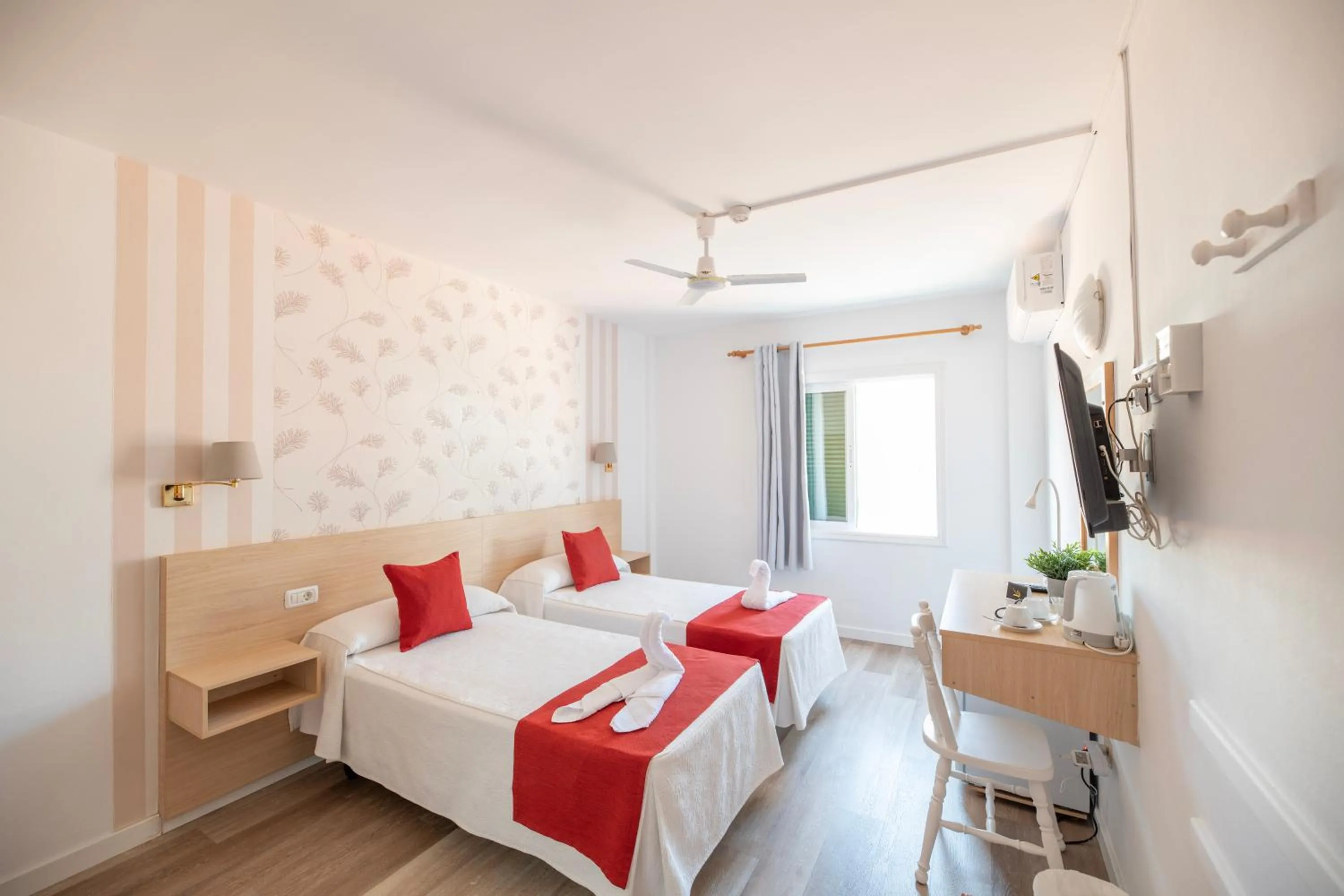 Bedroom, Bed in Hotel Apartamentos Villa Gomera