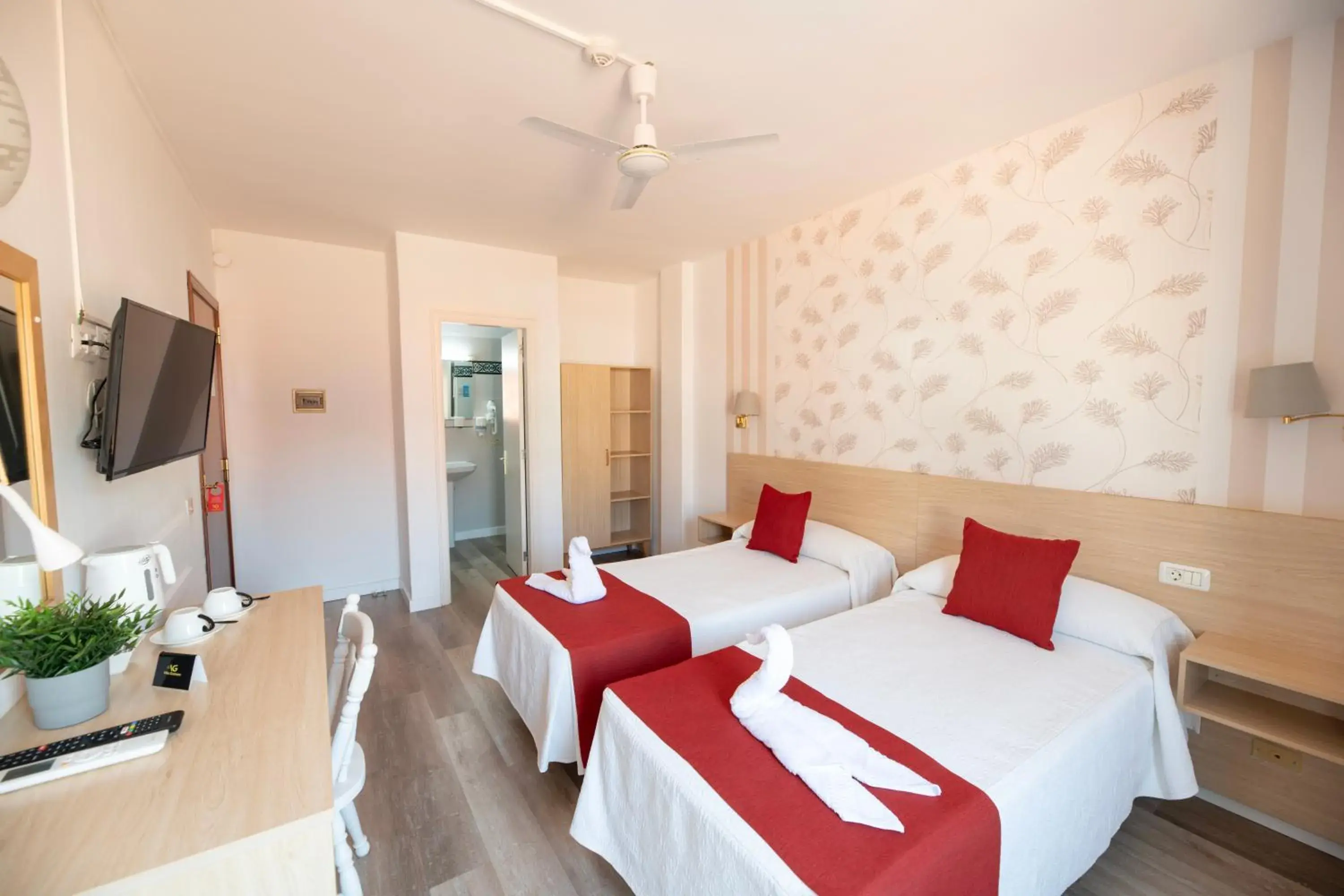 Twin Room - single occupancy in Hotel Apartamentos Villa Gomera Twin Room - single occupancy in Hotel Apartamentos Villa Gomera