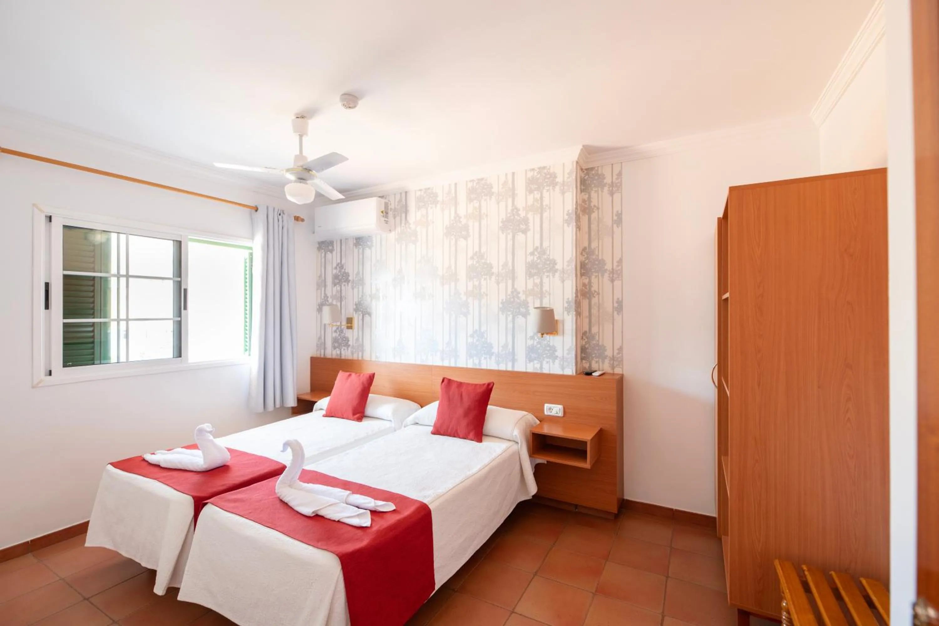 Bedroom, Bed in Hotel Apartamentos Villa Gomera