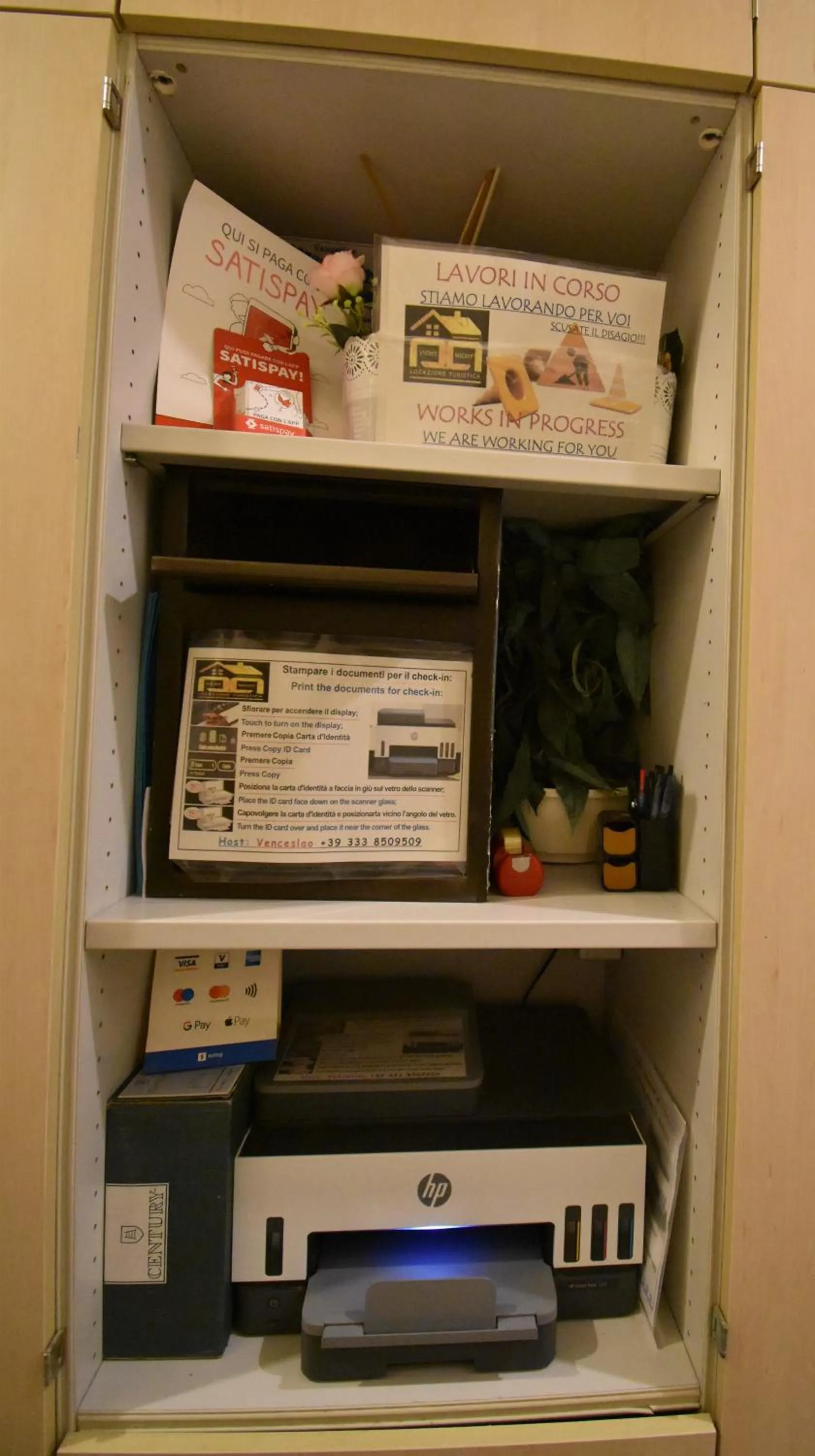 Lobby or reception in VichyeNichy