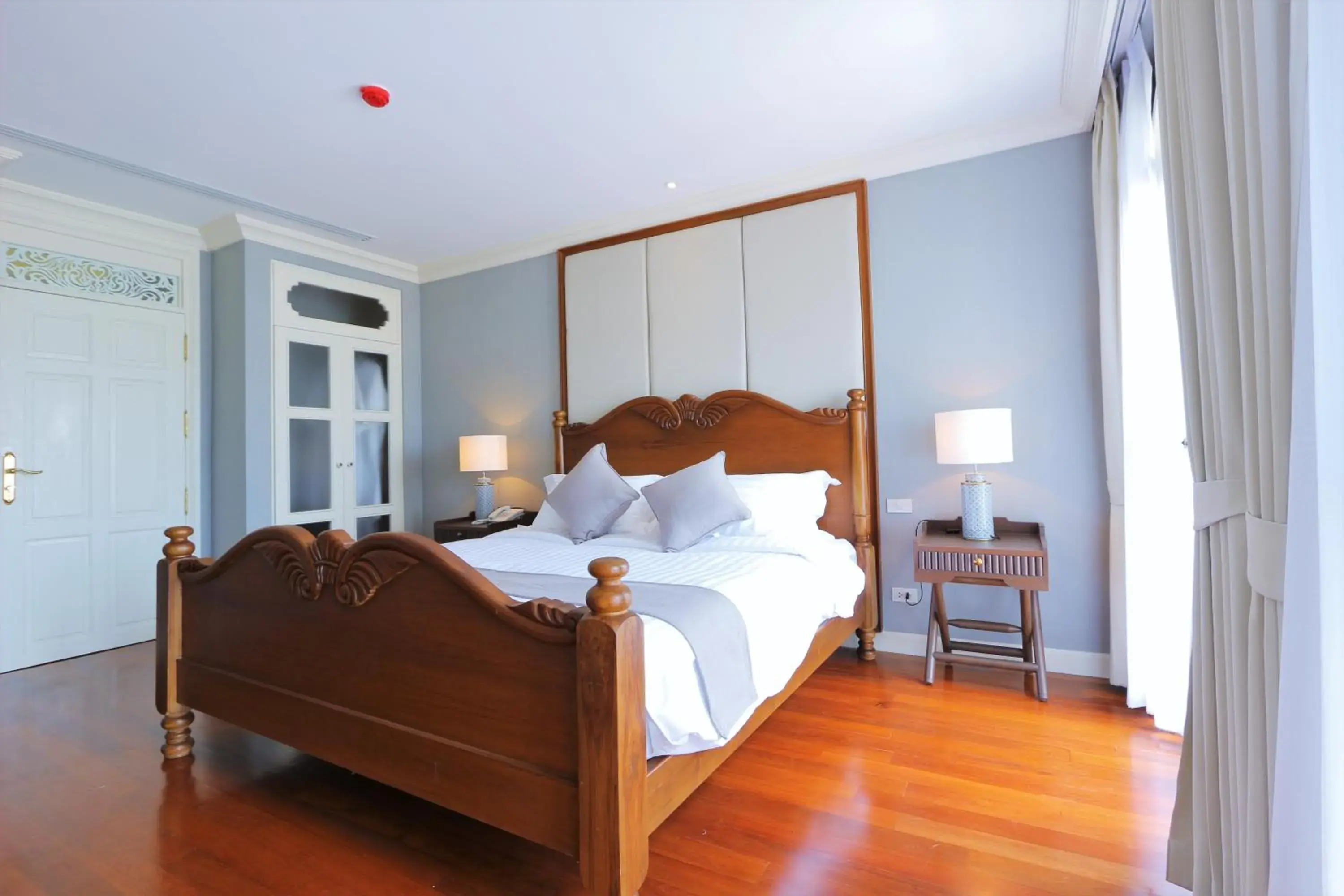 Suite with River View in Hiranyakul House Riverside Suite with River View in Hiranyakul House Riverside