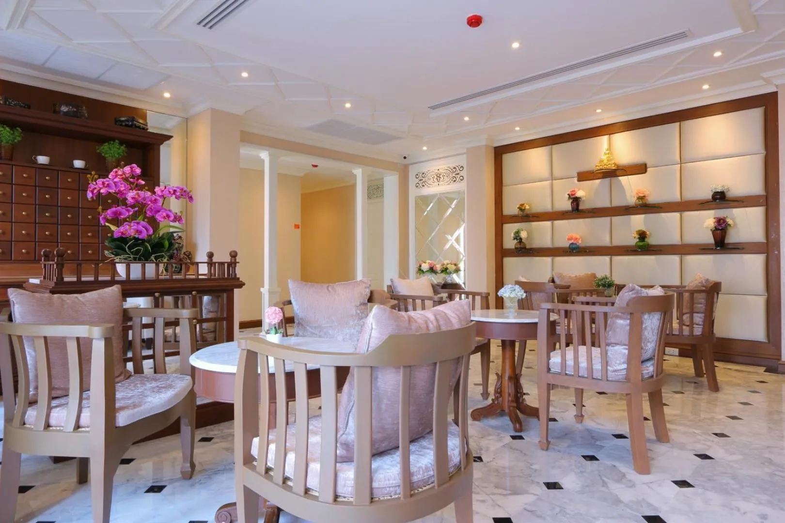 Lobby or reception in Hiranyakul House Riverside