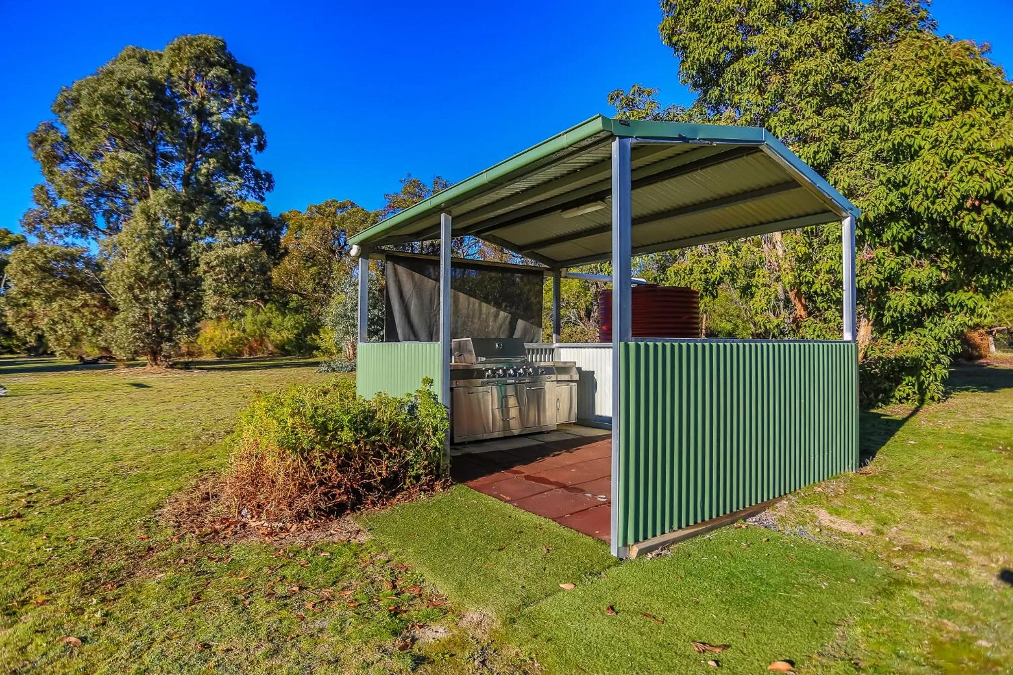 BBQ facilities in Mountain View Motor Inn & Holiday Lodges