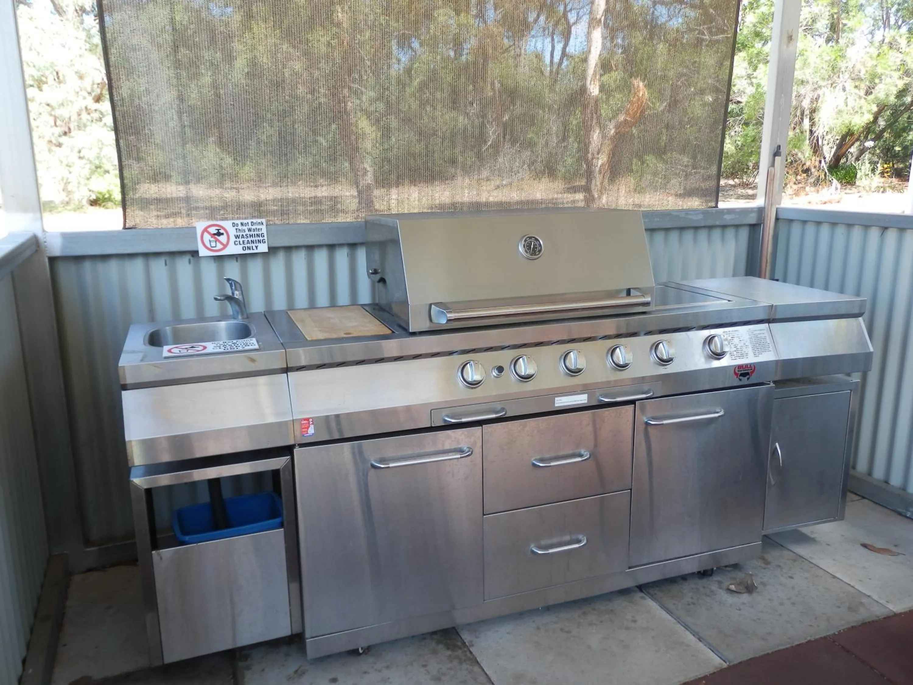 BBQ facilities in Mountain View Motor Inn & Holiday Lodges