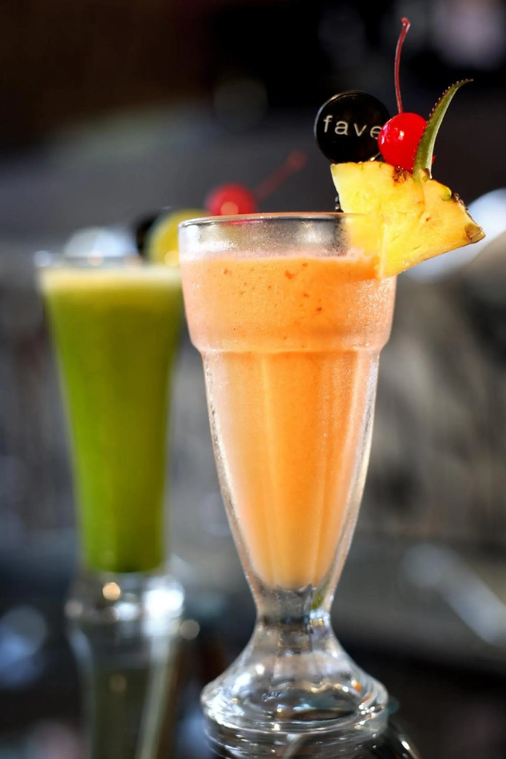 Food and drinks in favehotel Kusumanegara