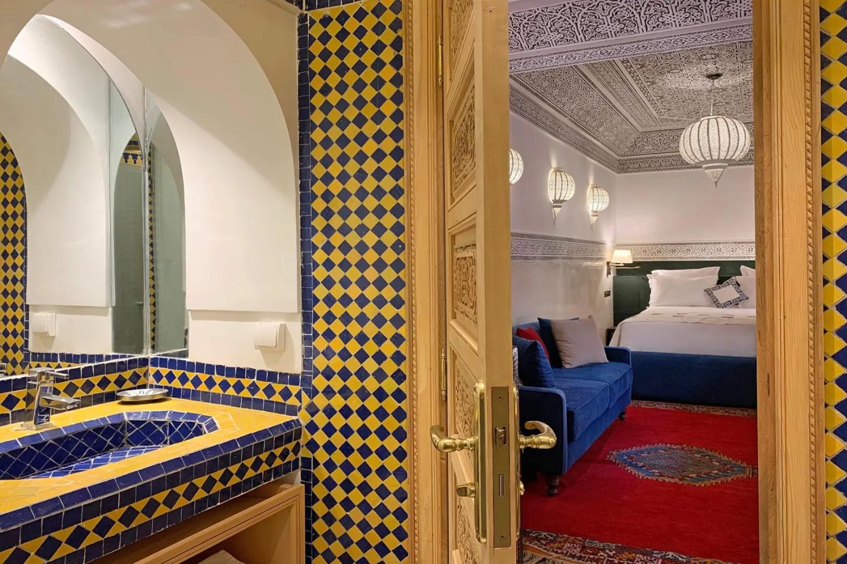 Bathroom, Bed in Elegancia Riad Boutique & SPA