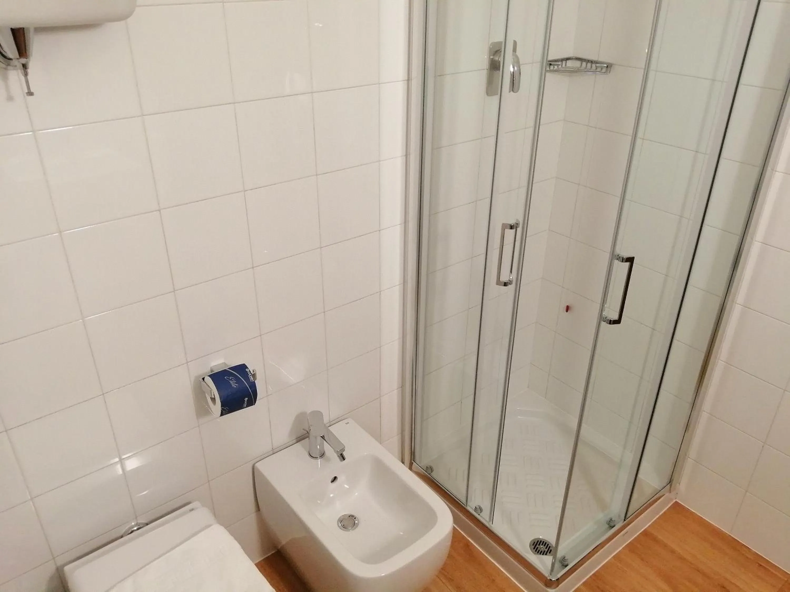 Shower in Locanda Giustini