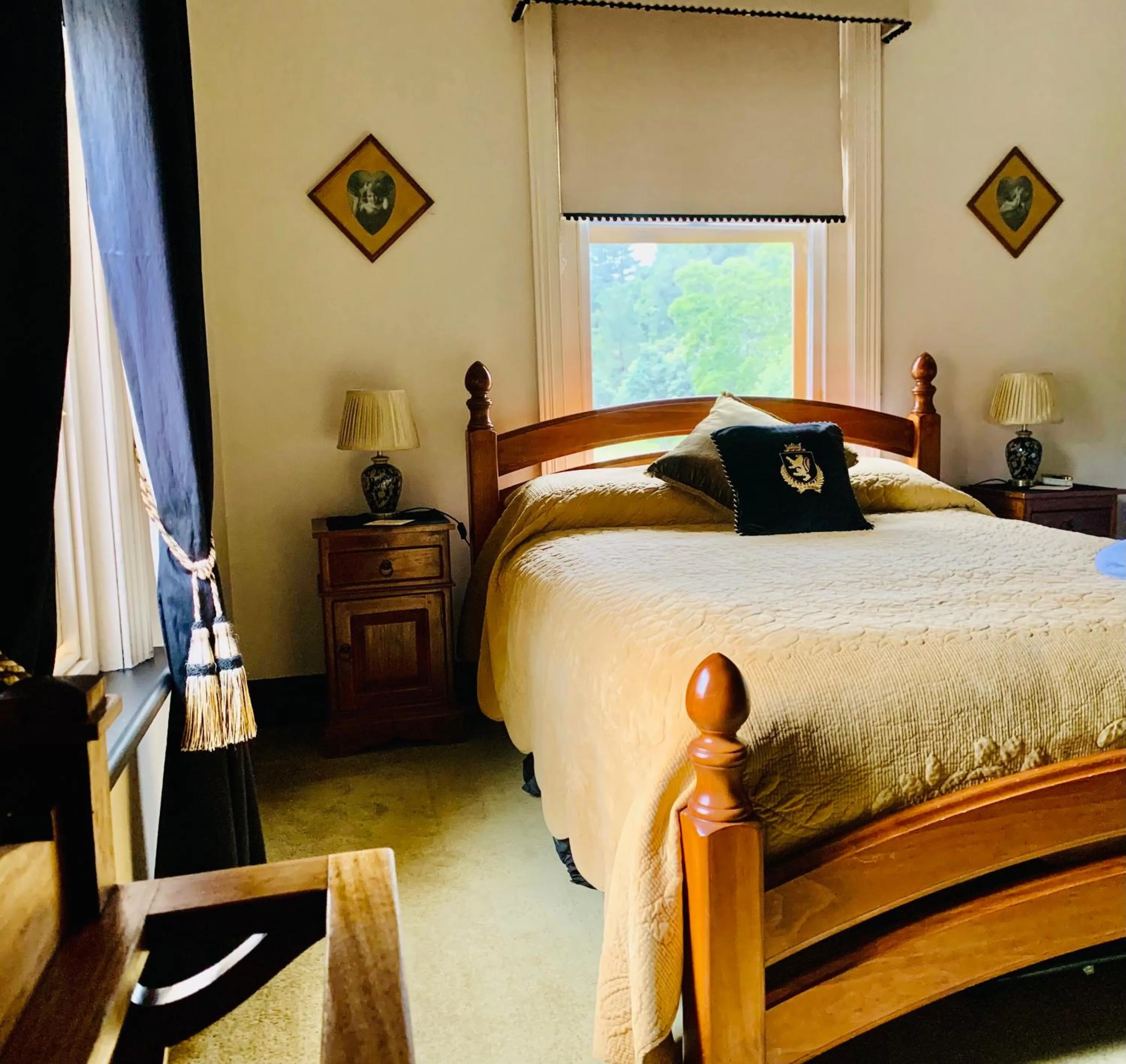 Bed in Penghana Bed and Breakfast