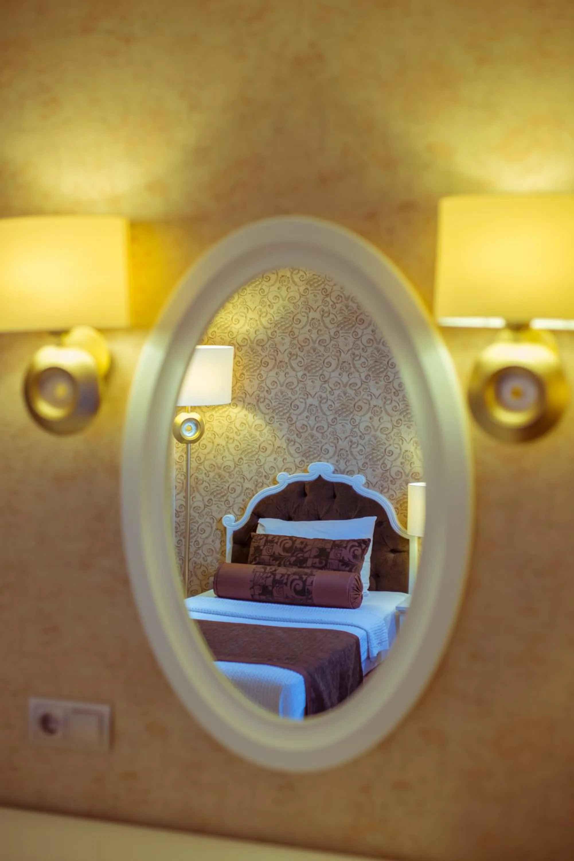 Decorative detail, Bed in Han Deluxe Hotel