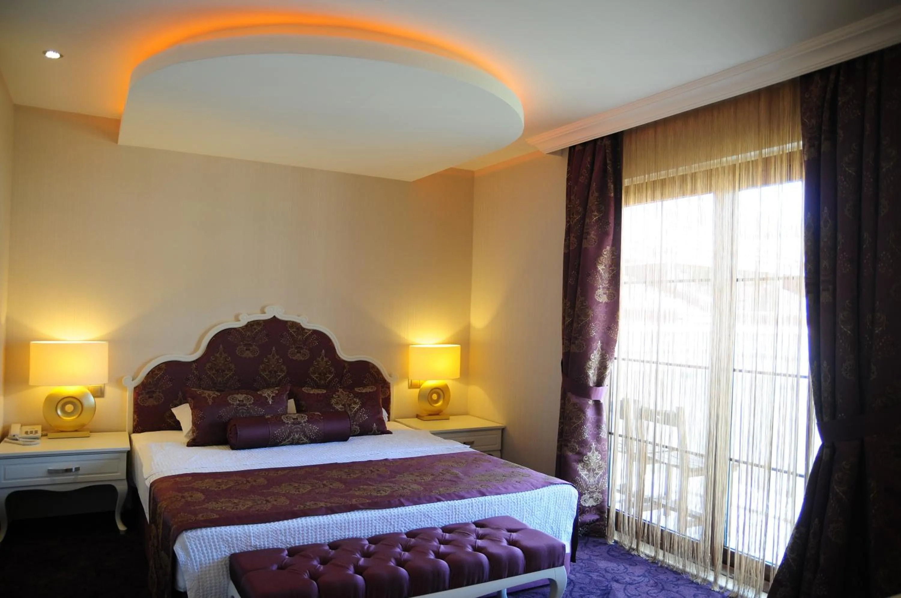 Photo of the whole room, Bed in Han Deluxe Hotel