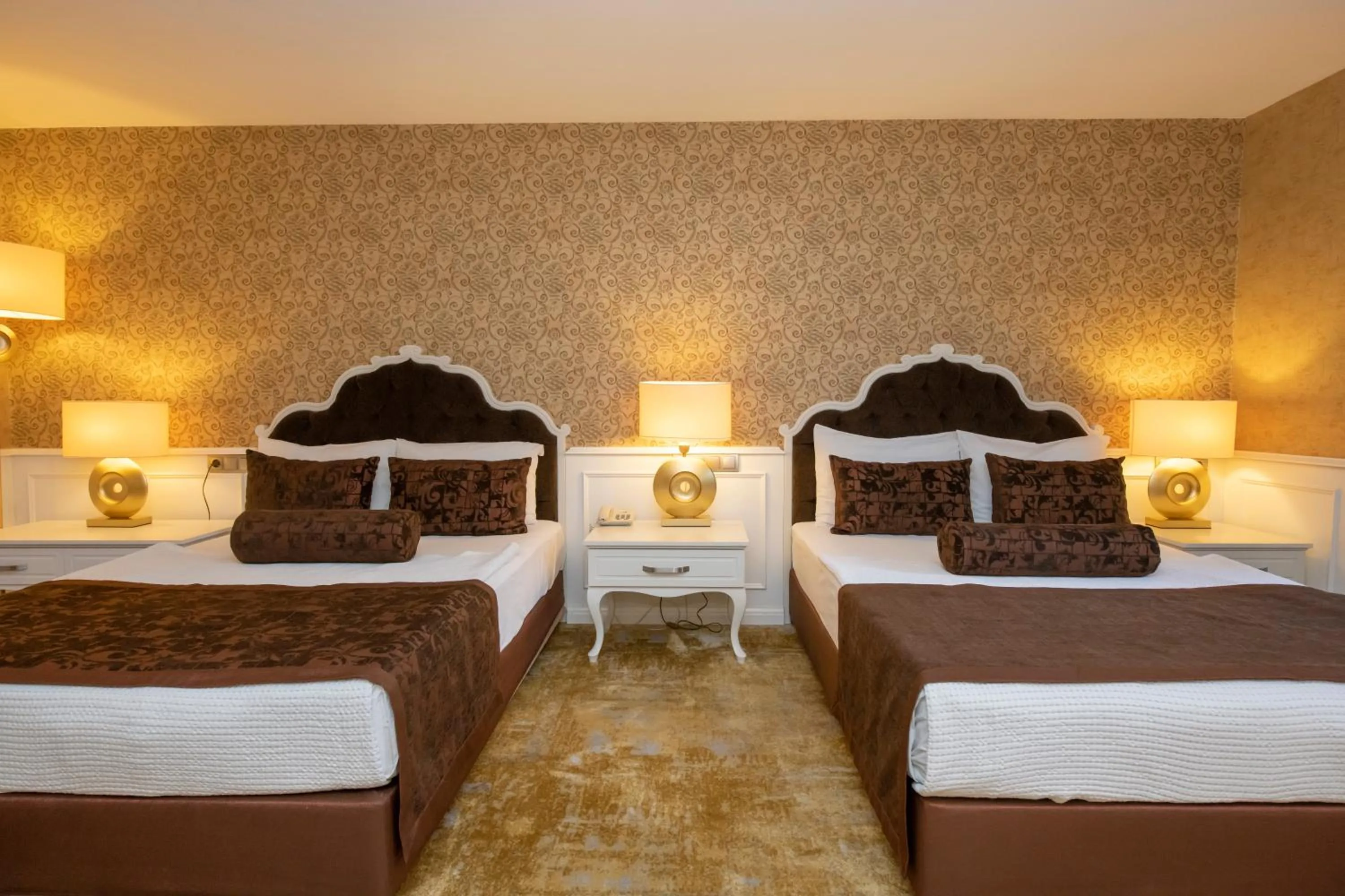 Photo of the whole room, Bed in Han Deluxe Hotel