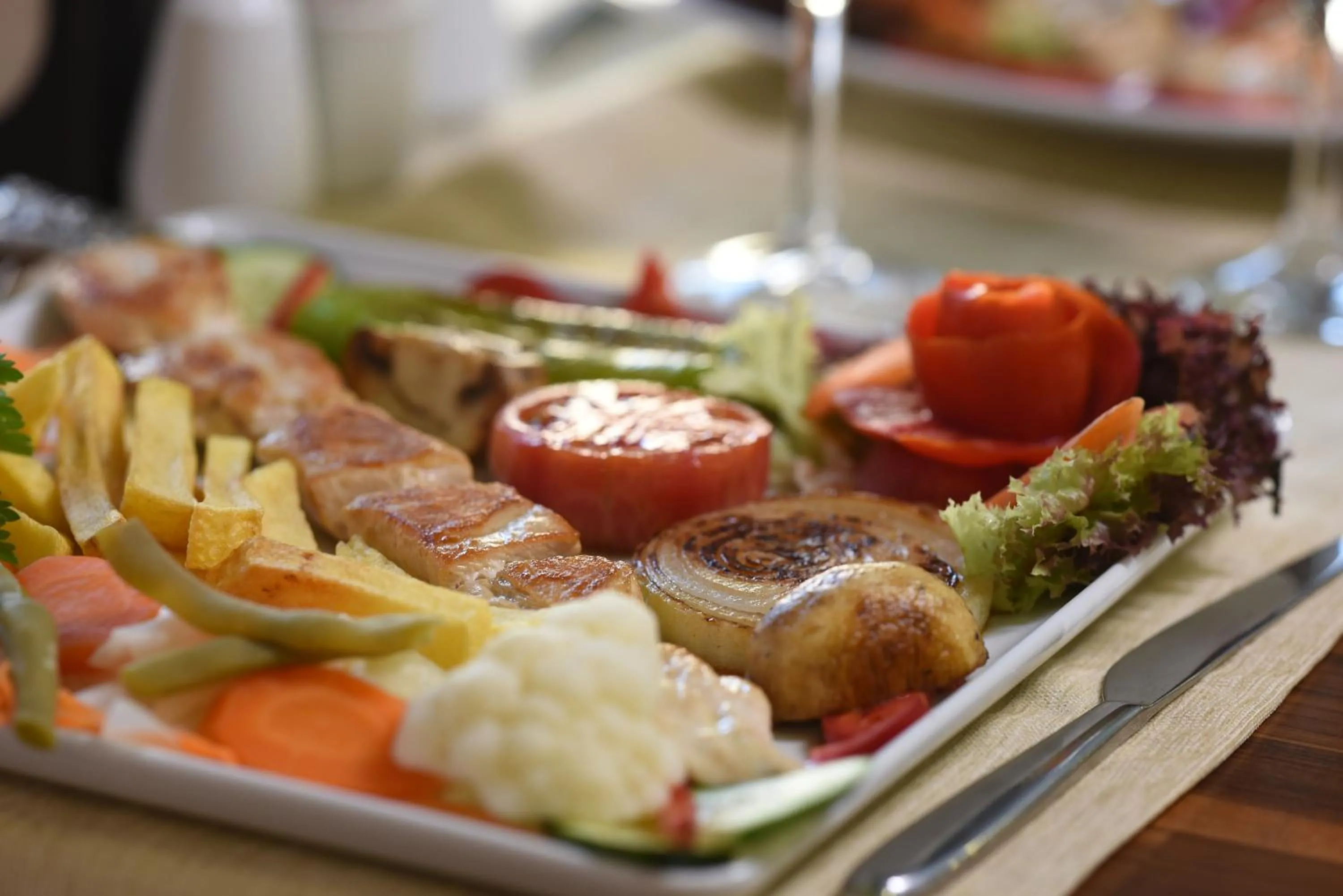 Food and drinks in Han Deluxe Hotel