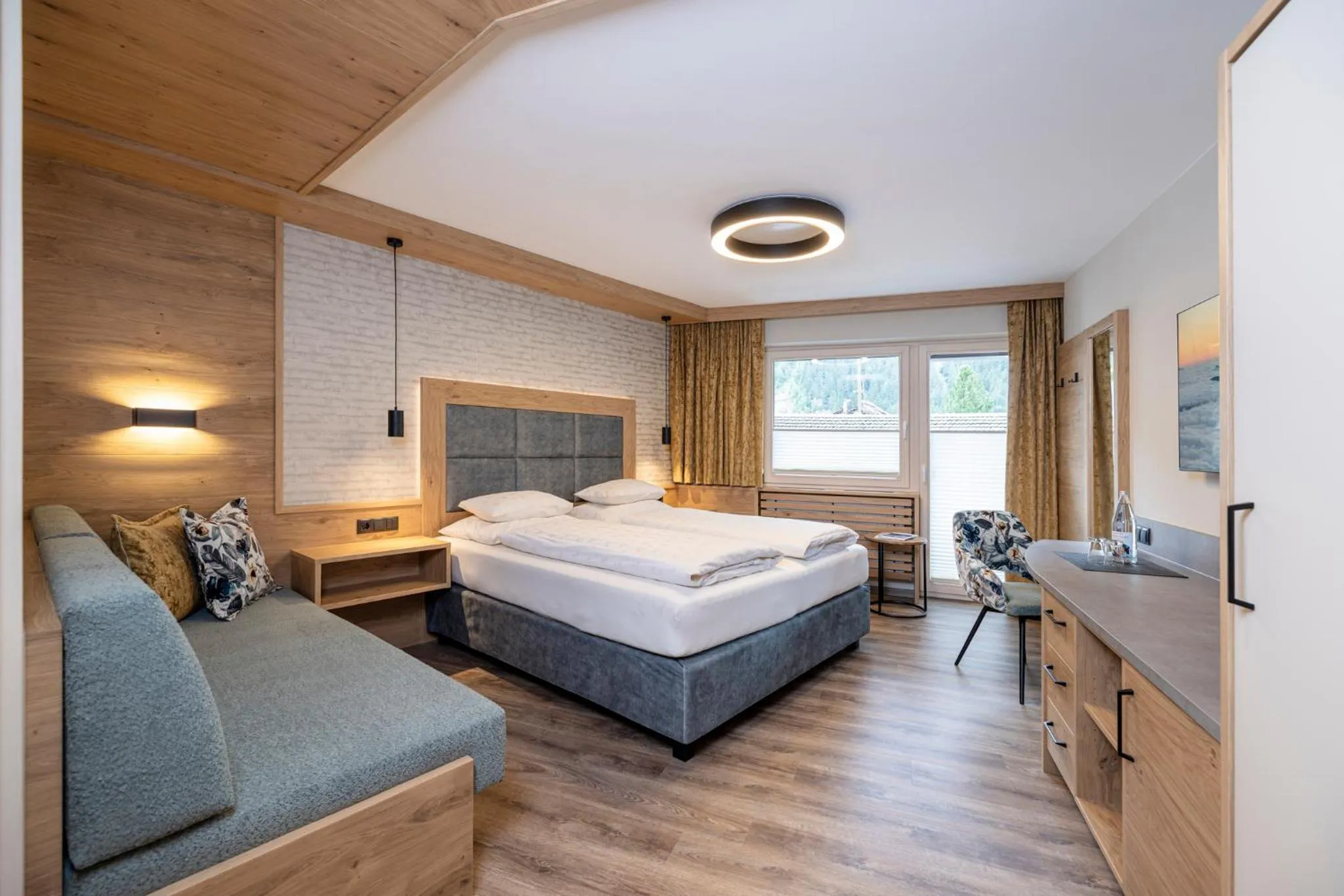 Photo of the whole room, Bed in Appart & Hotel Garni Villa Knauer