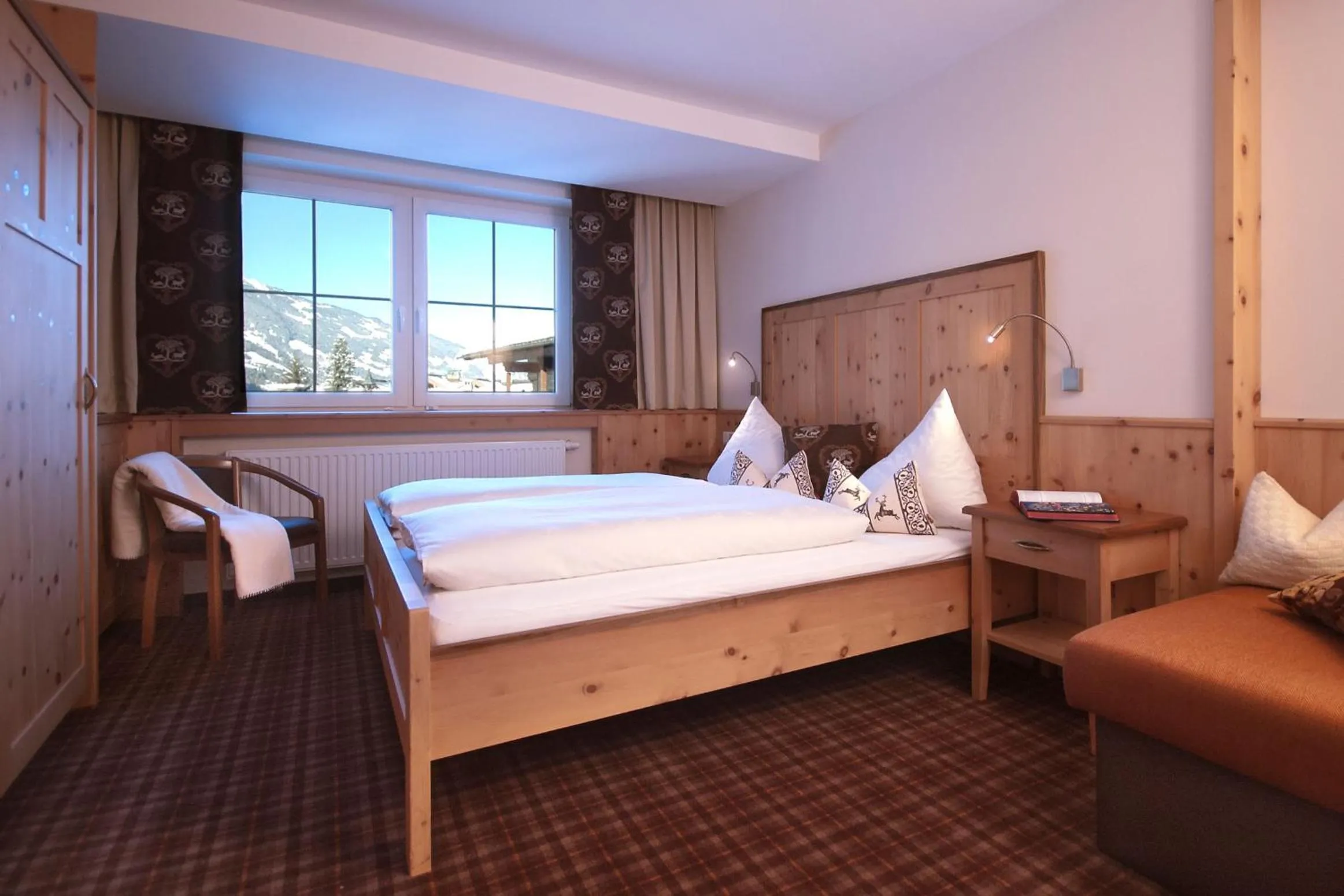 Photo of the whole room, Bed in Appart & Hotel Garni Villa Knauer