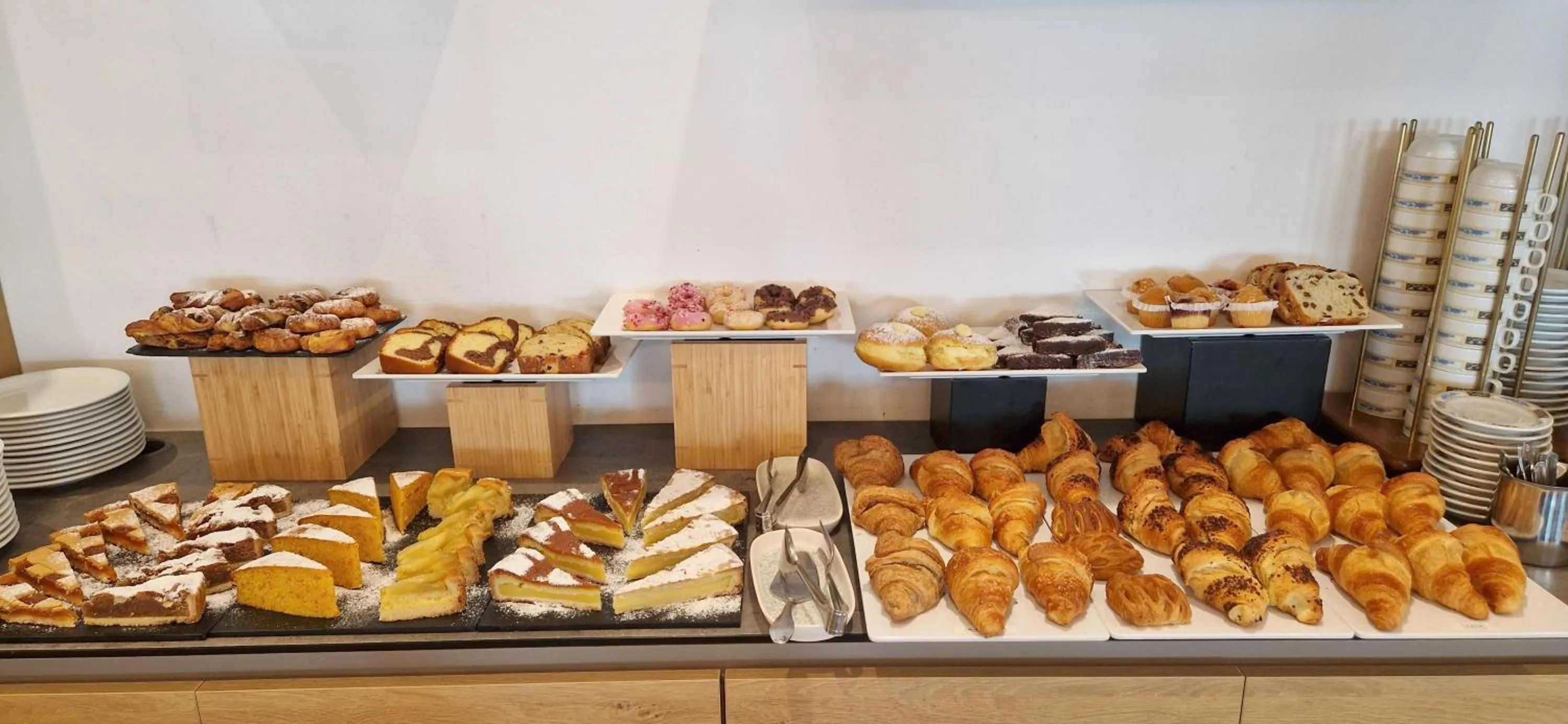 Breakfast in Hotel Souvenir