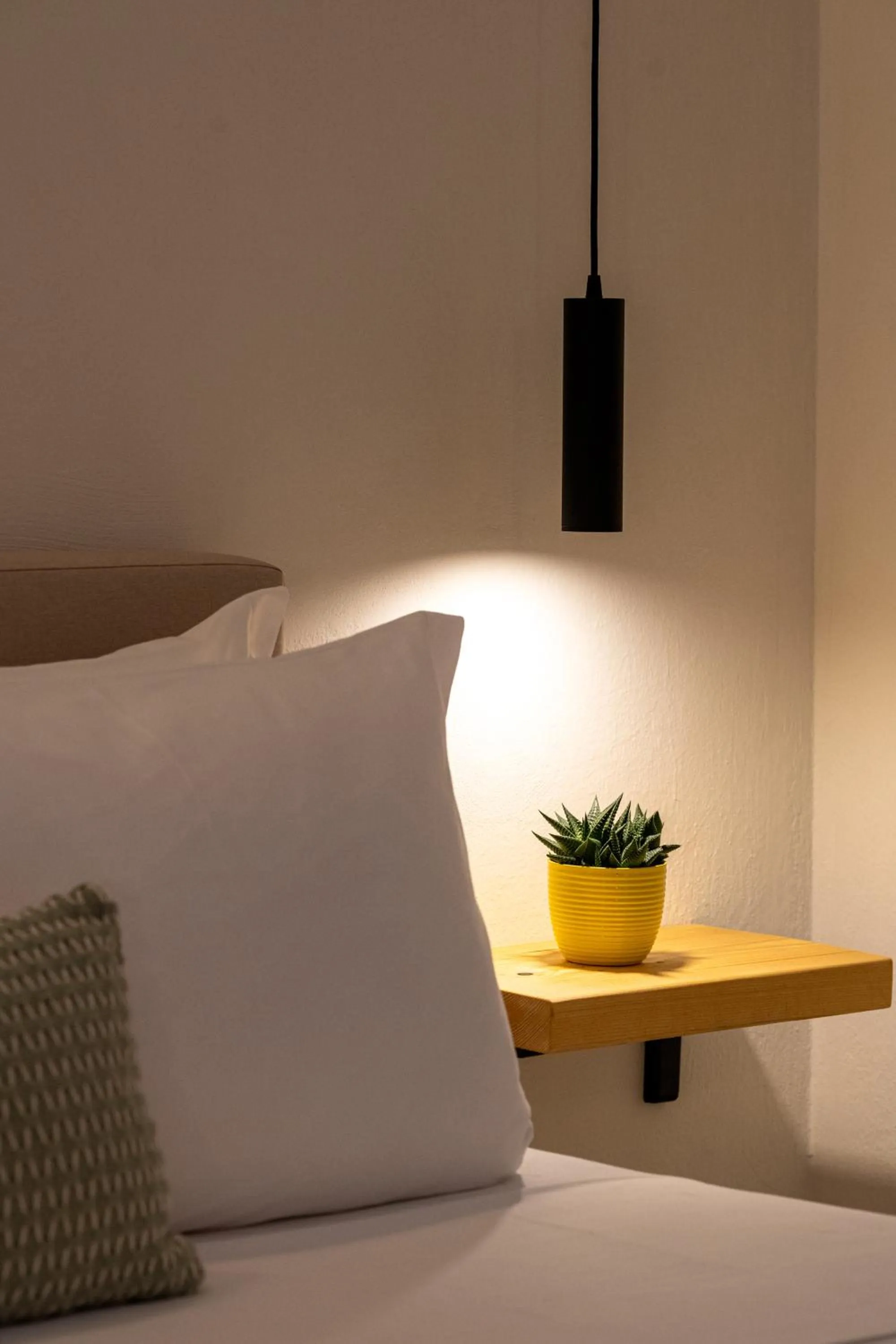 Bed in Capella Skiathos, Town